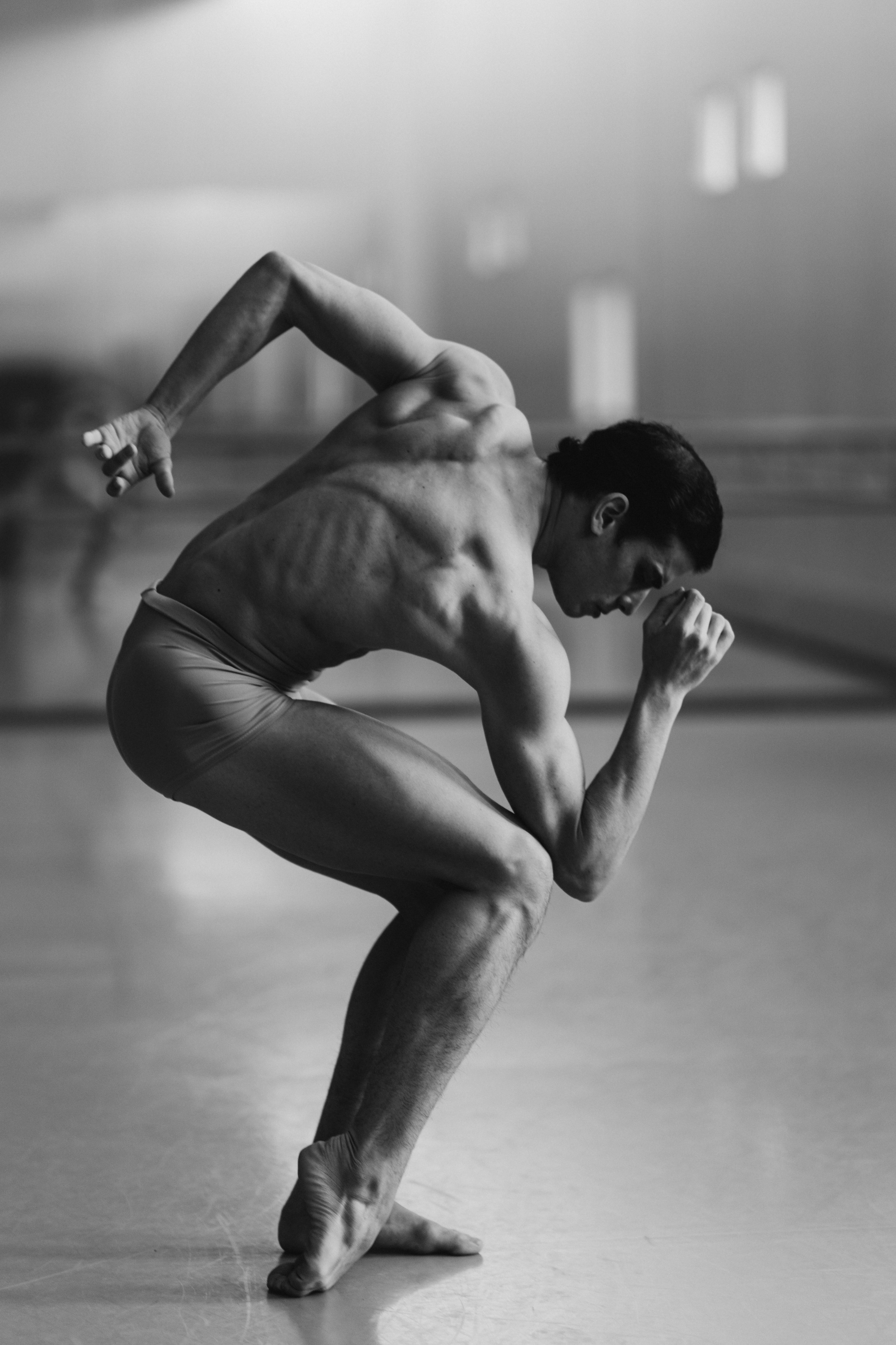 DANCERS. Victoria Olonen – Cinematic Portrait Artist | Helsinki & Europe