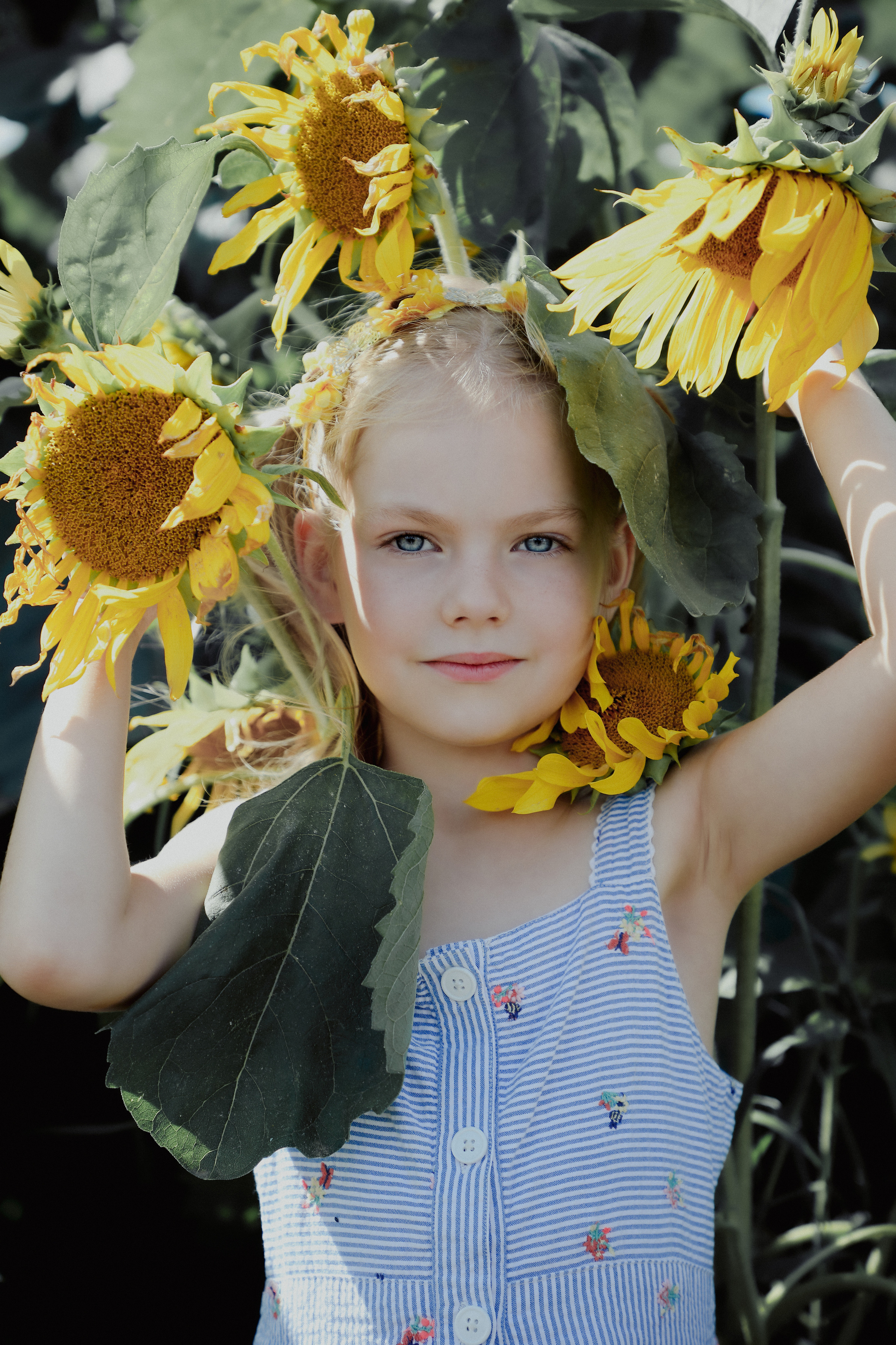 Sunflowers&Aurelija. PORTRAIT|FAMILY|CHILDREN|BRAND PHOTOGRAPHER UK, CAMBRIDGESHIRE