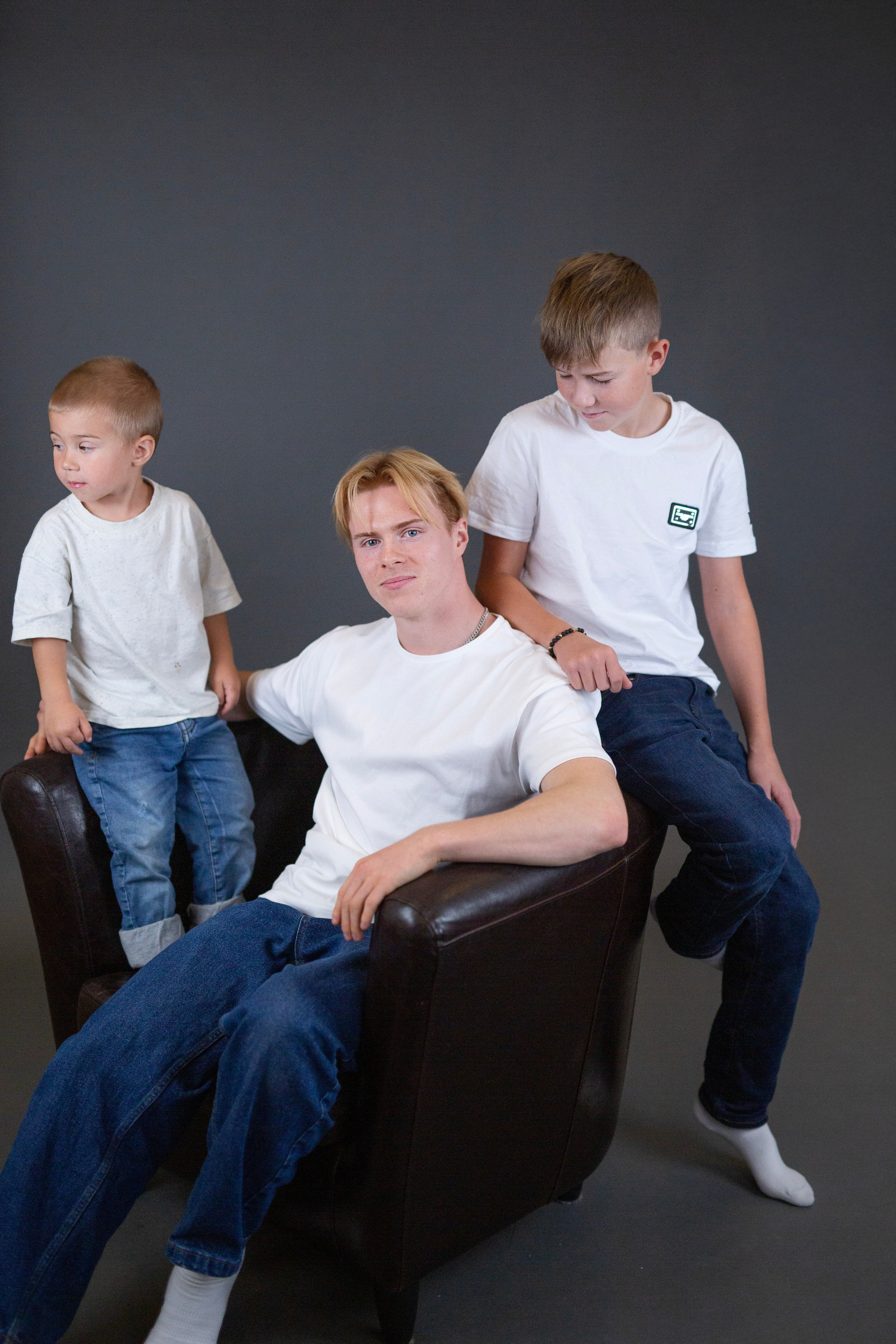 Kusiner. Family and real state photographer in Haugesund Dina Vikra