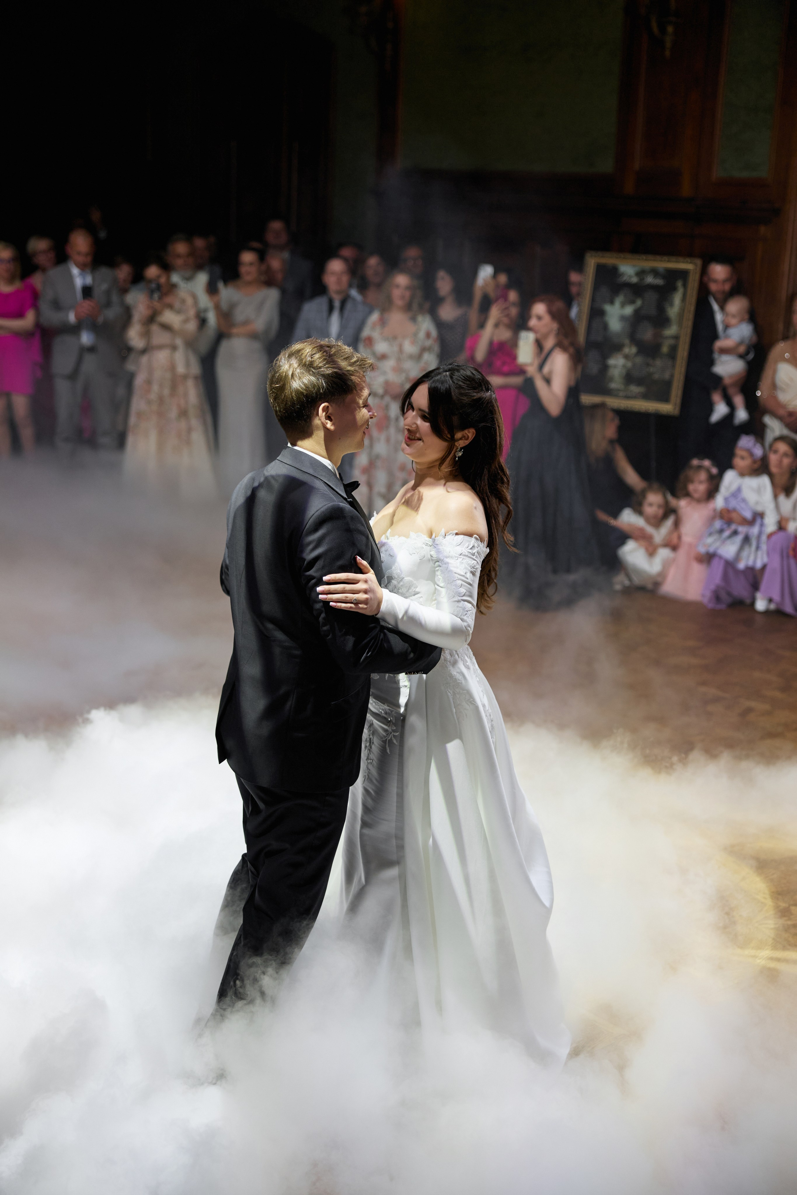 Wiktoria & Kacper. Pałac Goetz. Fotograf ślubny i rodzinny w Krakowie Yana Klymova