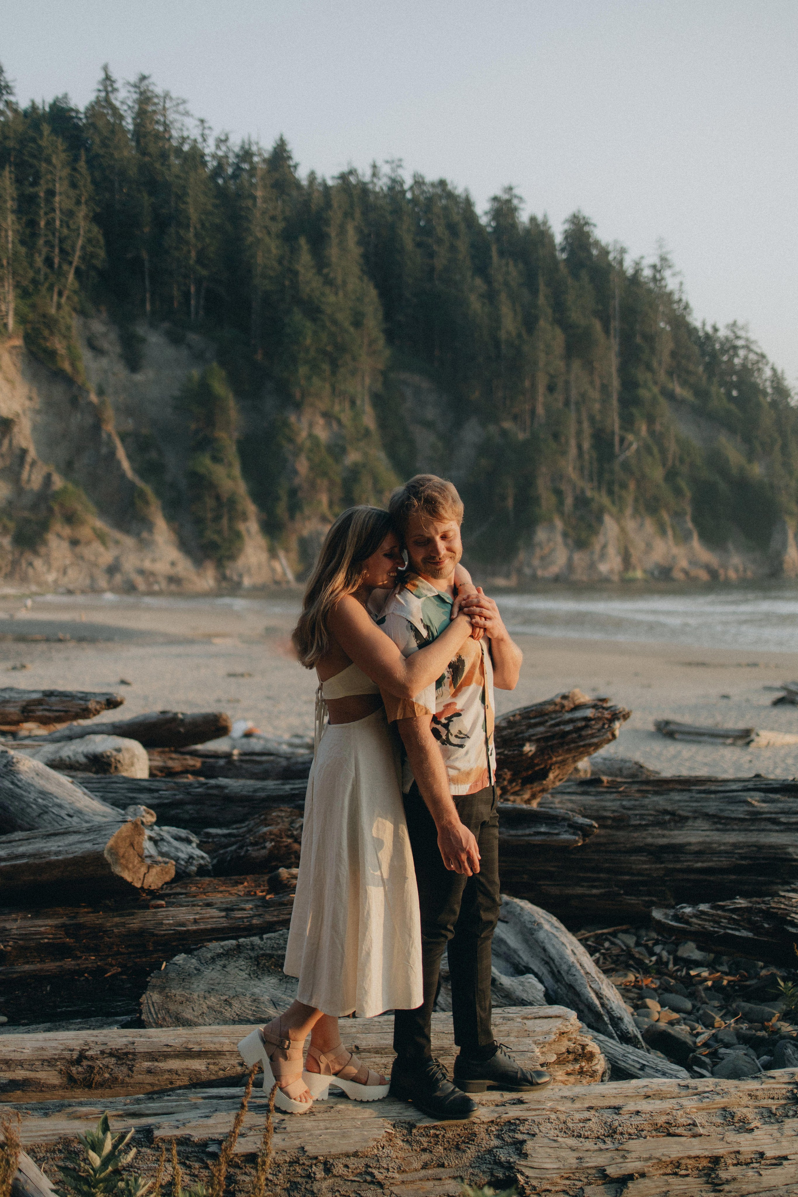 Engagement Photography at Cannon Beach | Jessie & Isaac's Session by Georgy Shishkin | Capturing Moments in Portland, Seattle, Bend & Oregon. Capturing Love in the Heart of the Pacific Northwes