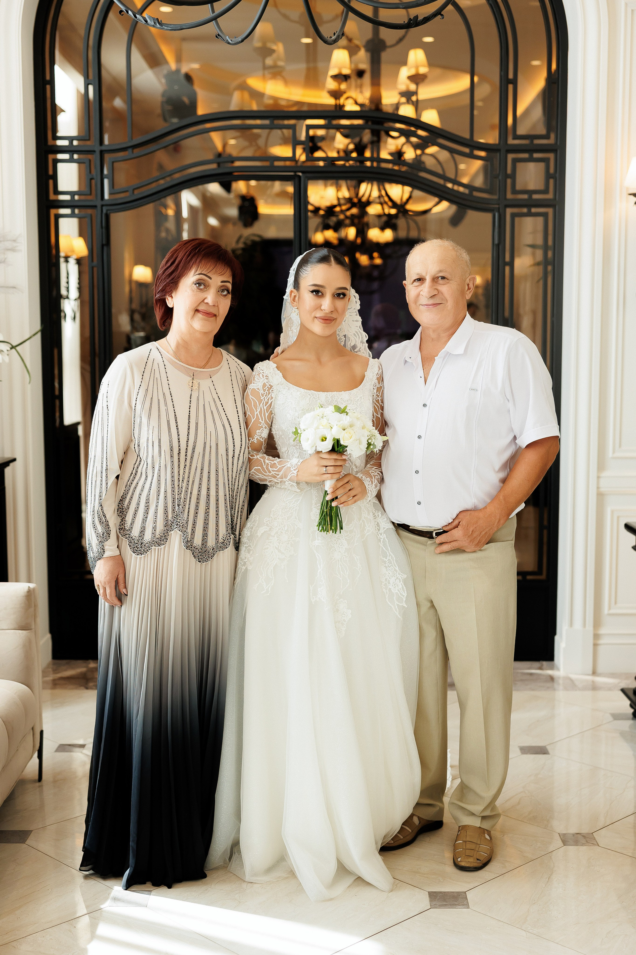 Serghei & Erica — Queen Residence. Servicii Foto și Video 067188353