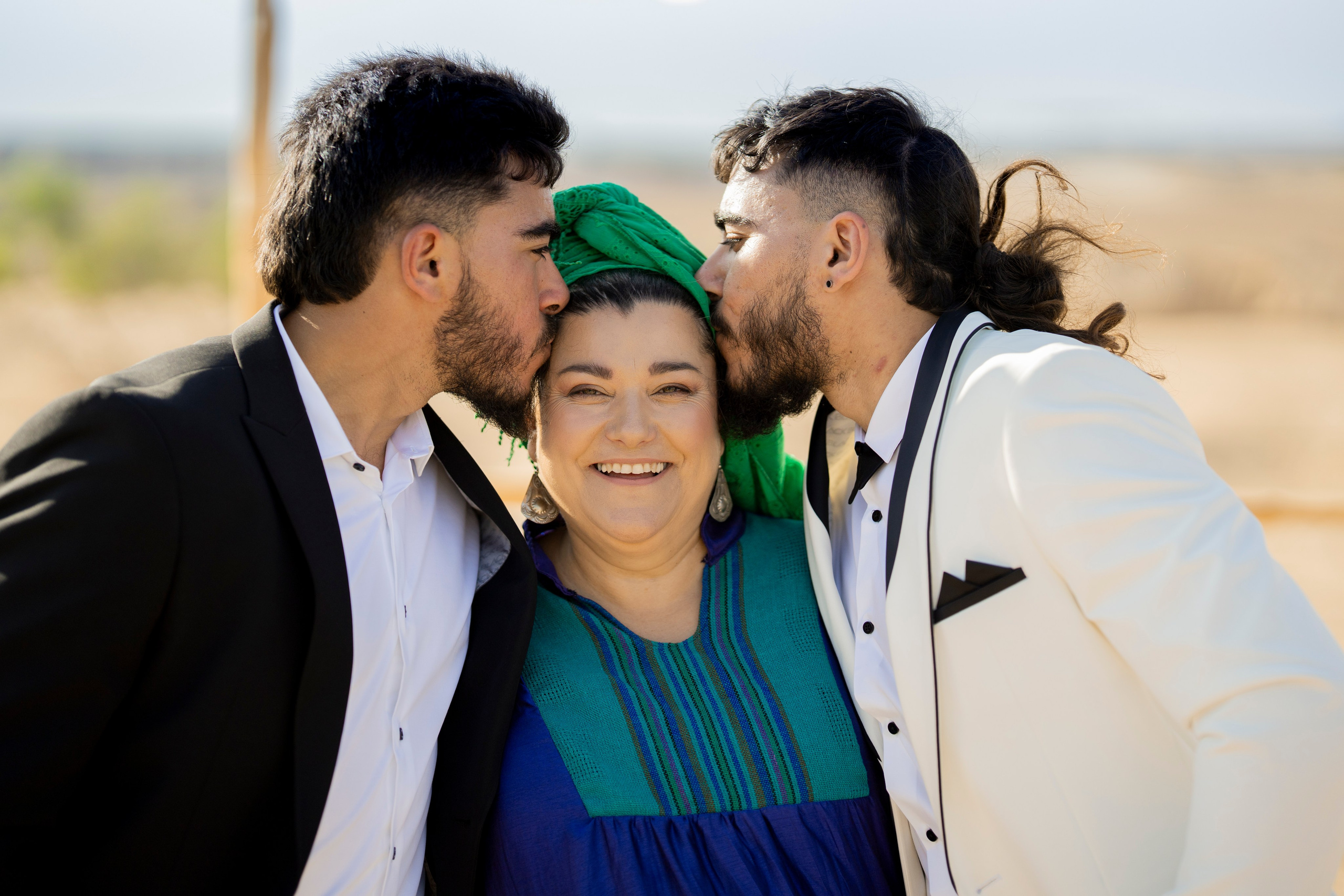 אביה ואחיה. יוסף מזרחי צילום חתונה, ברית וזוגיות. צלם מקצועי שאוהב להוציא אתכם הכי יפים ברגעים הכי מרגשים