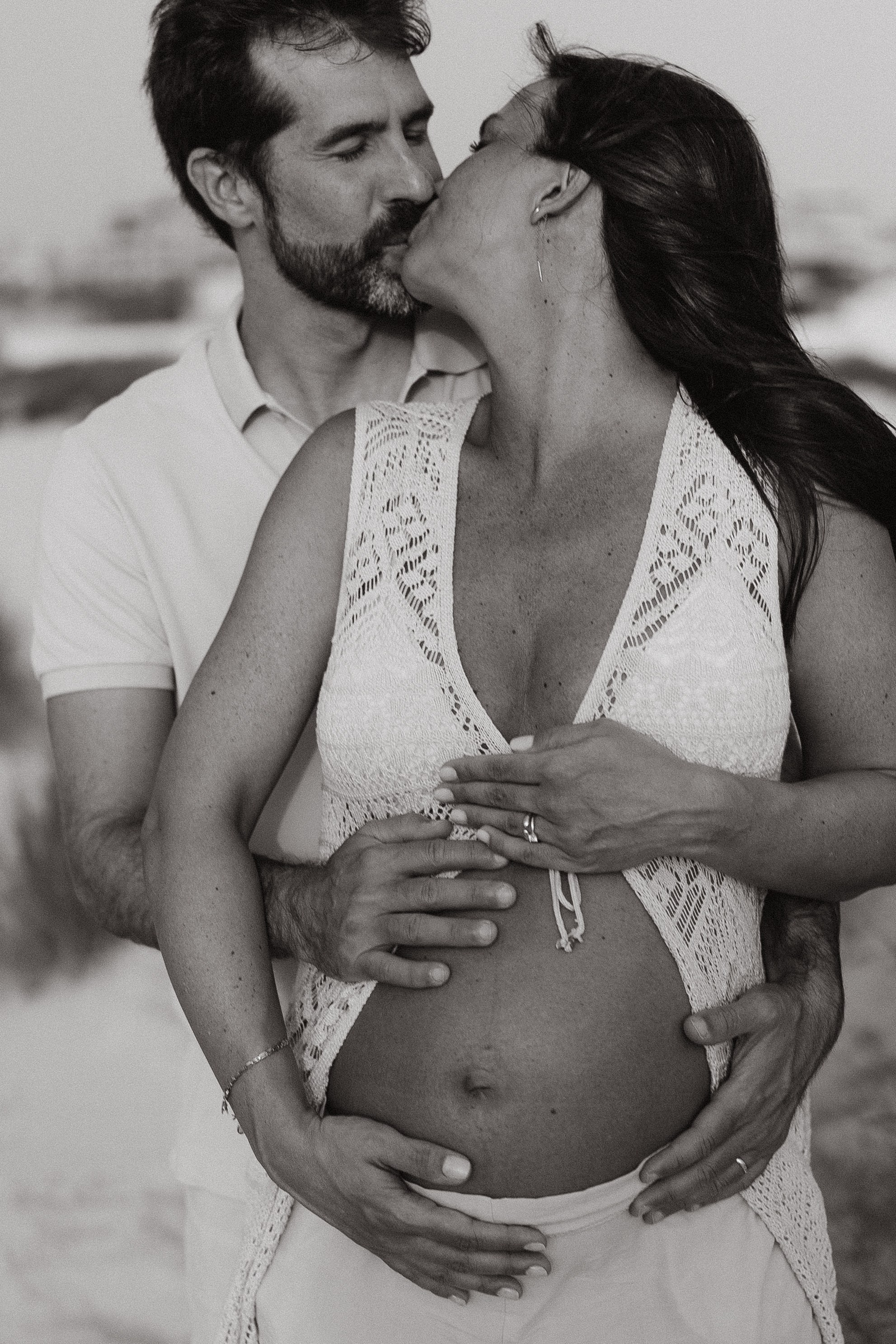 Victoria’s pregnancy. Professional Photographer Abu Dhabi, Dubai — Yulia Ismoilova | 2025