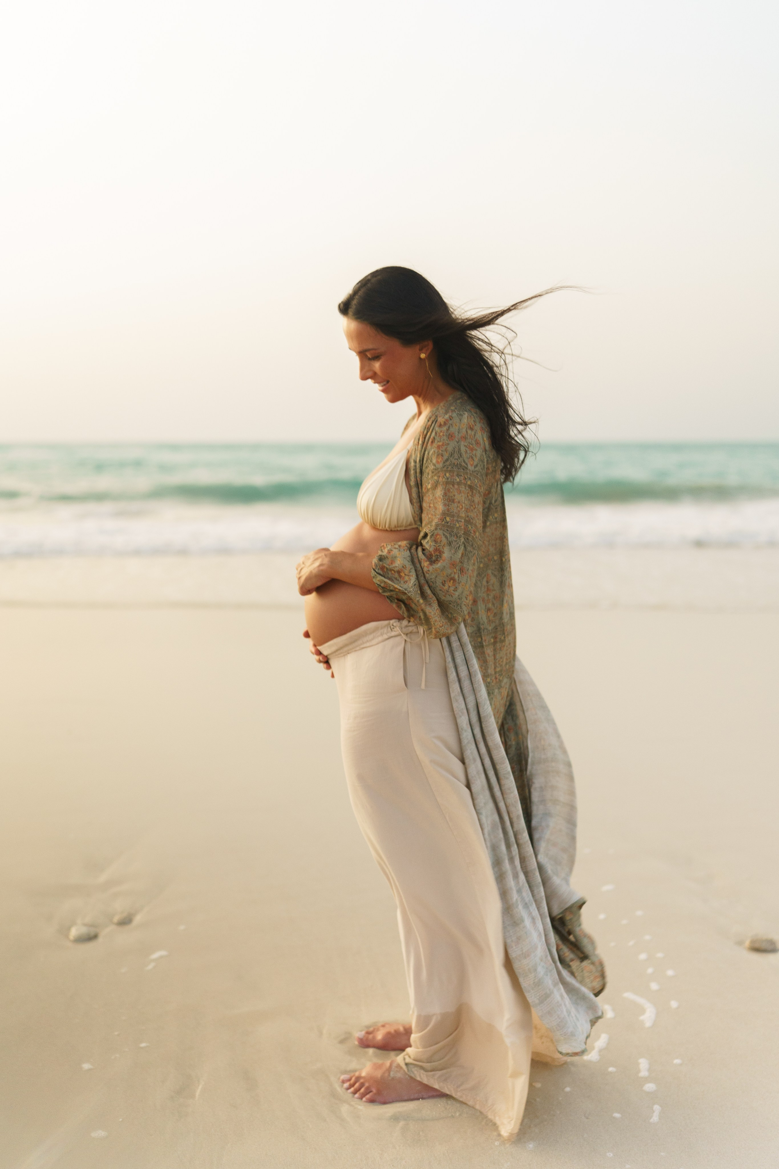 Victoria’s pregnancy. Professional Photographer Abu Dhabi, Dubai — Yulia Ismoilova | 2025