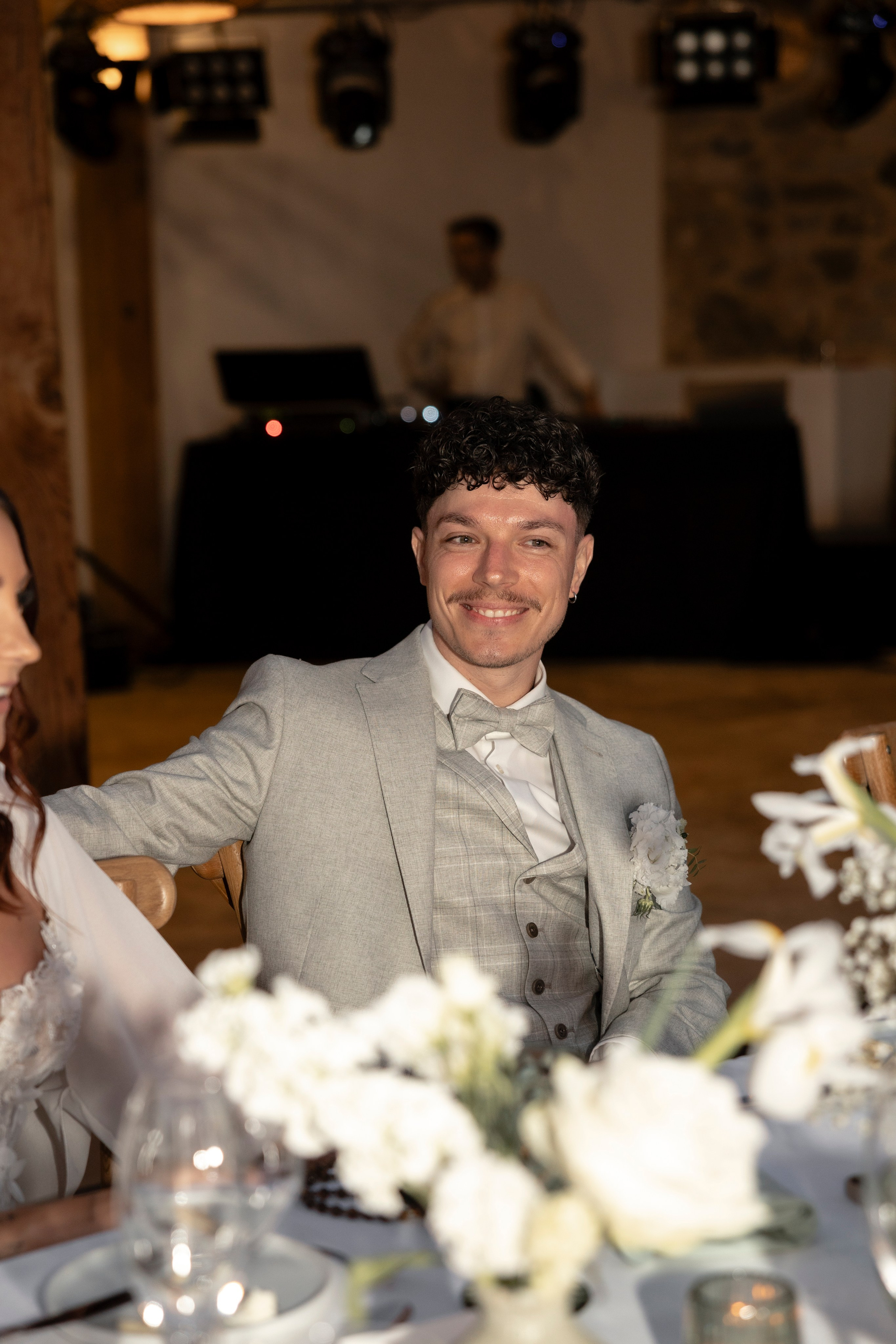 Modern Château Wedding in Occitanie — Domaine de Merlac. Eugénie Smirnova — Wedding & Elopement Photographer in Southwest France