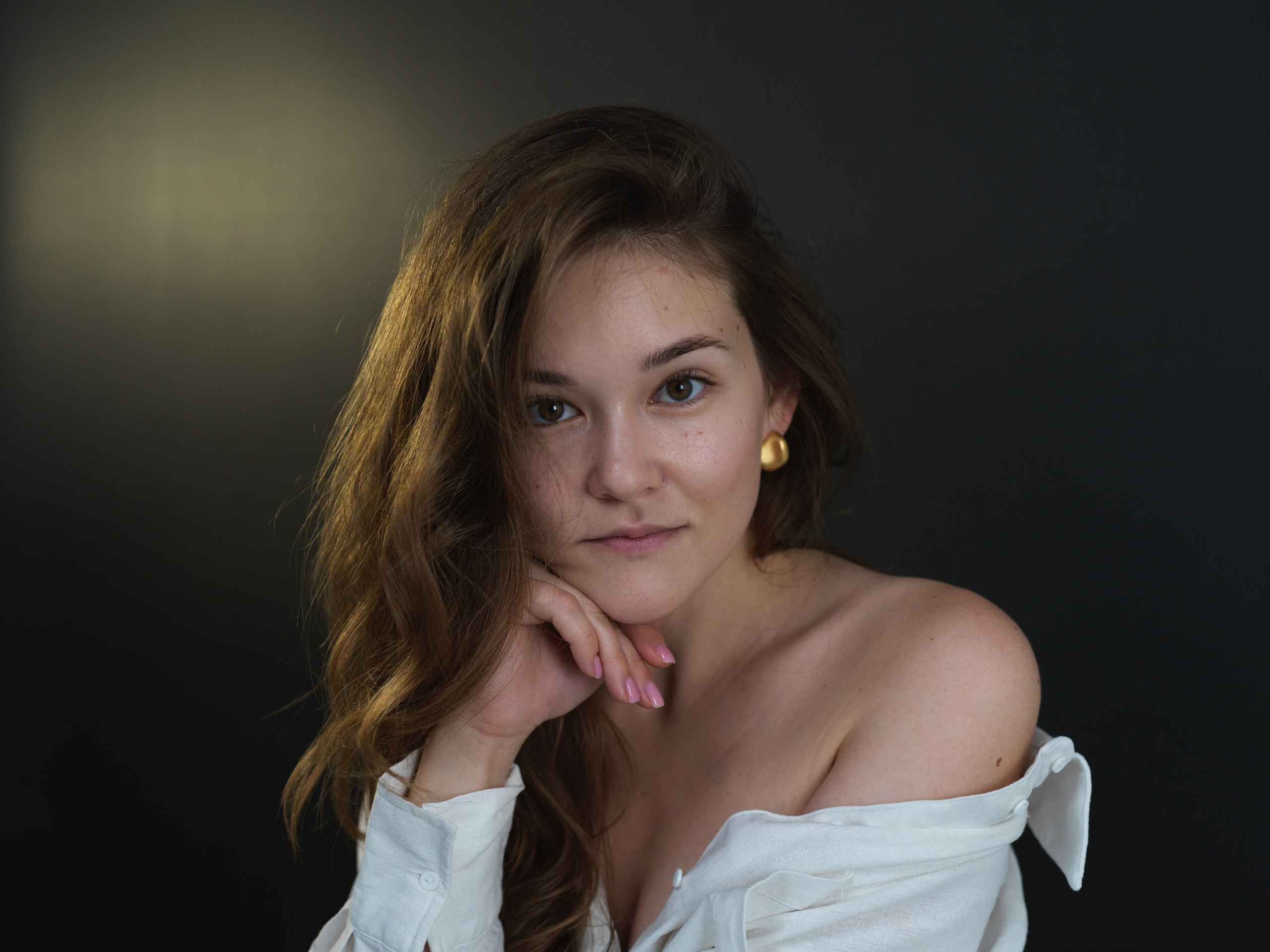 Model with Captivating and Sexy Stare – Fashion Photography in Milan and Verona