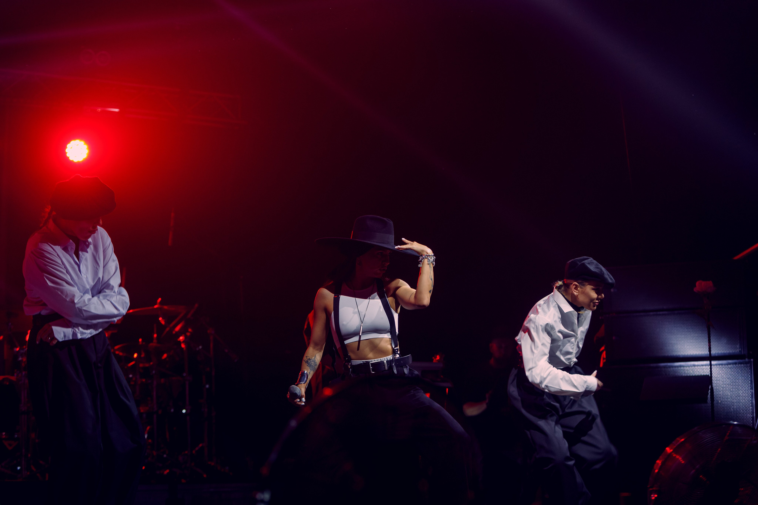 Fotos de una celebridad en un concierto. Fotógrafo de retrato, familia y reportajes en Valencia | España | Europa Vitalii Lumier