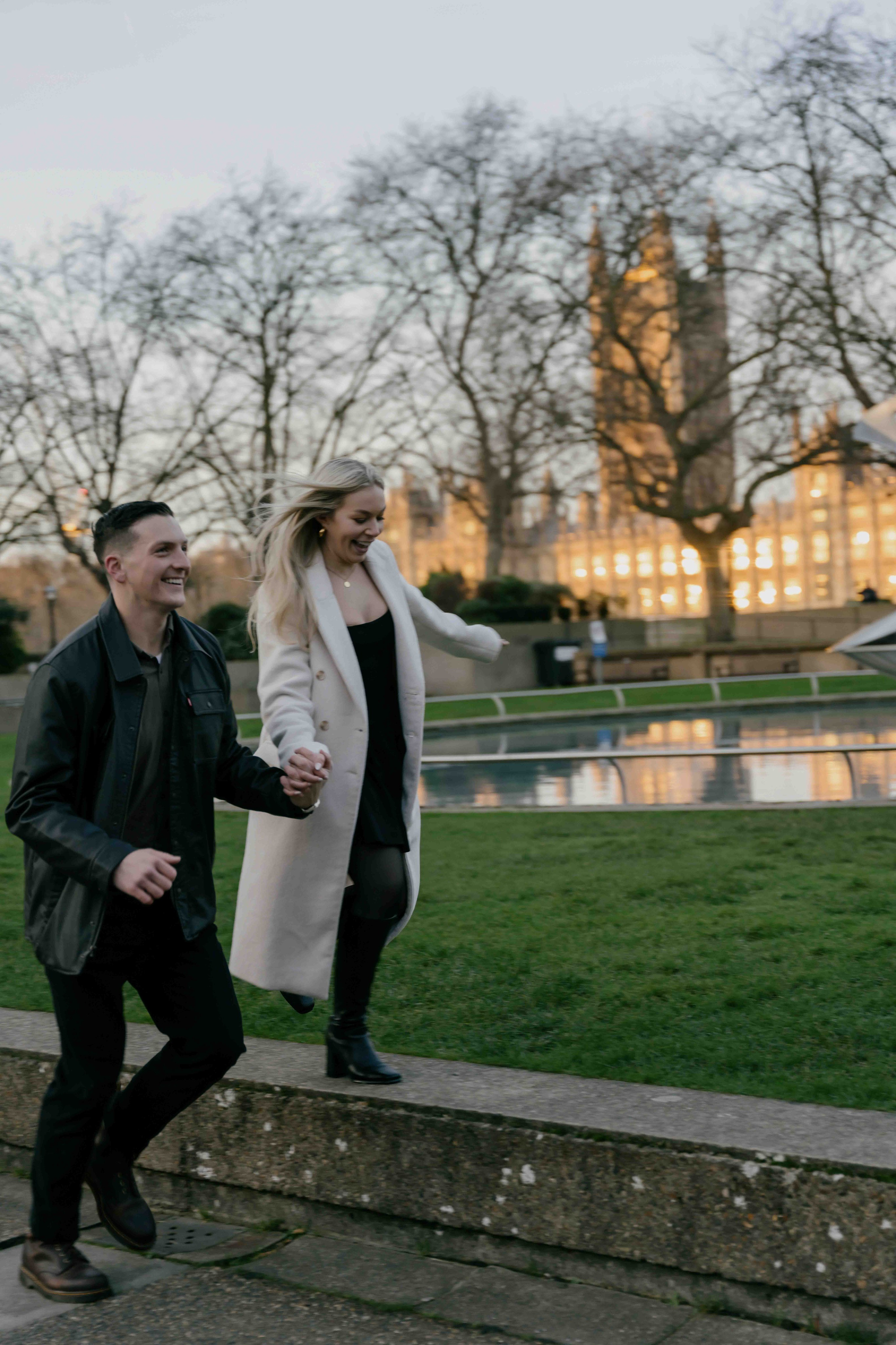 Sunrise Proposal in Westminster London | Engagement Photography. London Wedding & Engagement Photographer