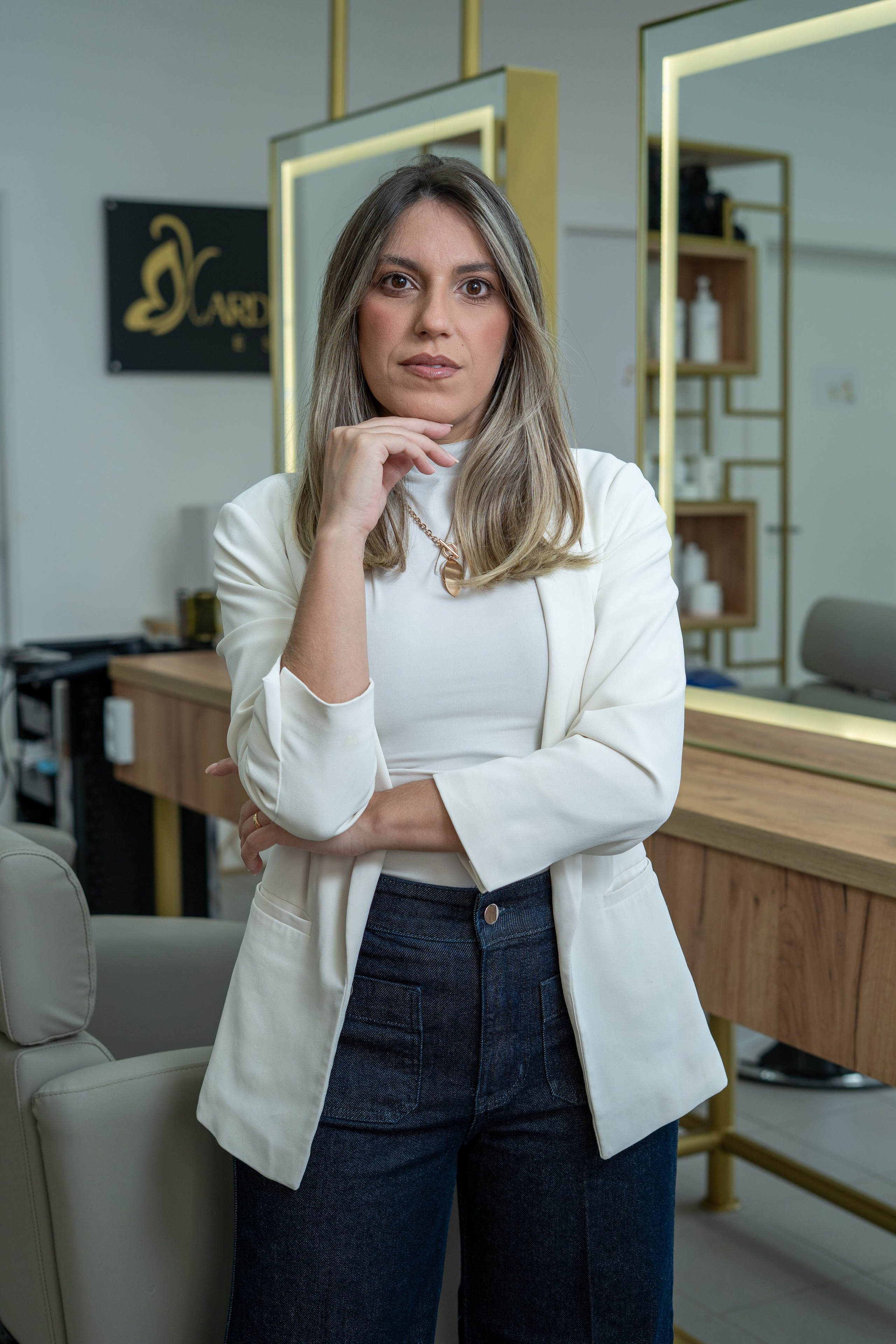 Kardeny Pimentel. Frames by Giovani Braga