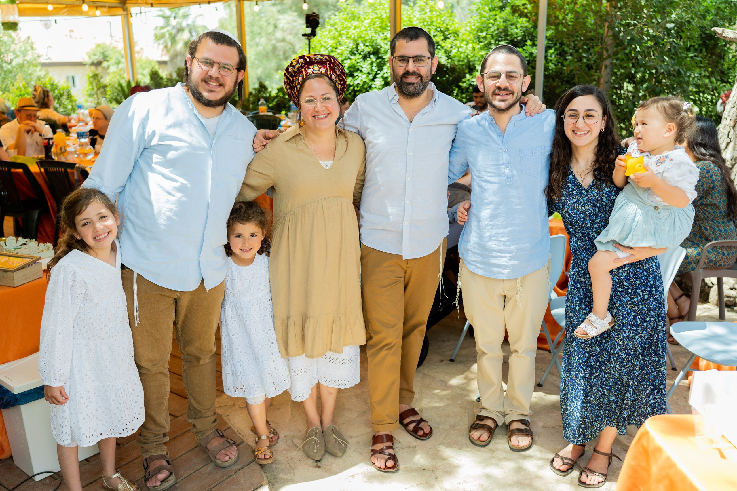 משפחת ברנד. יוסף מזרחי צילום חתונה, ברית וזוגיות. צלם מקצועי שאוהב להוציא אתכם הכי יפים ברגעים הכי מרגשים