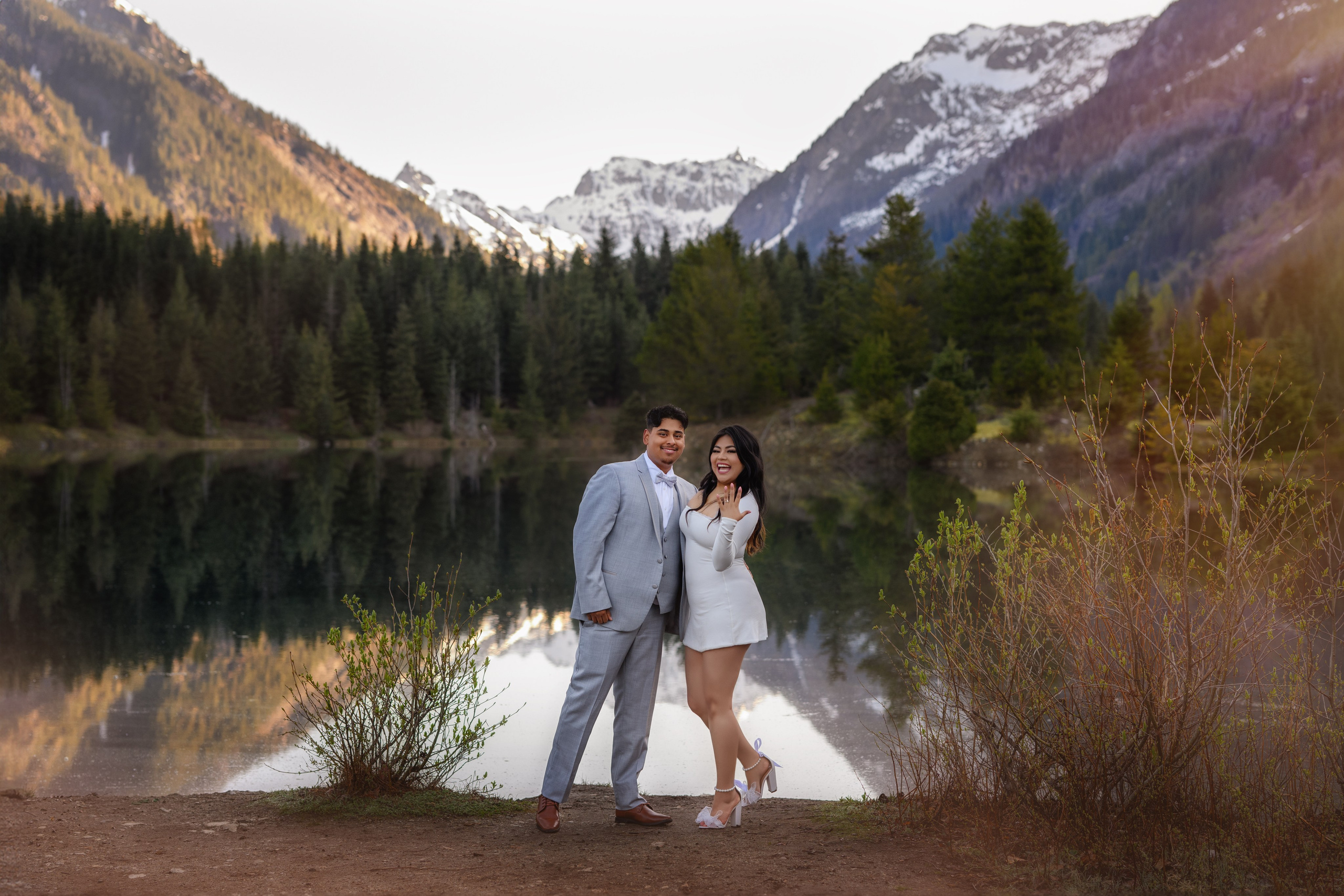 Elopements. Wedding & family photography in Seattle area. Helen Michelle photographer