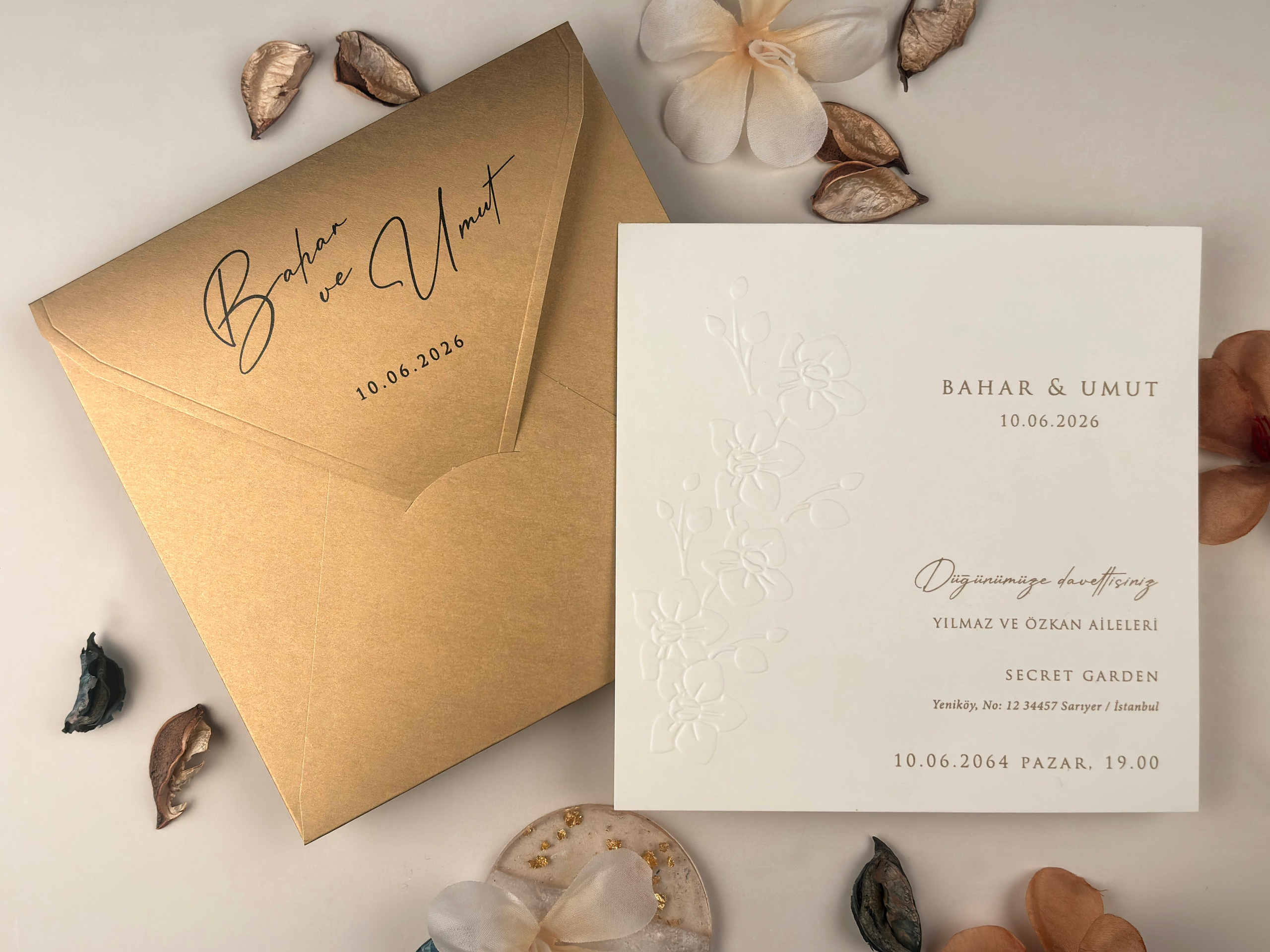 Invitații Elegante și Refined: Catalogul Ellite | Nunta, Petreceri, Evenimente Corporate.- invitații nuntă  - modele invitații nuntă  - invitații nuntă 2025  - invitații de nuntă elegante  - invitații de nuntă personalizate  - invitații nuntă online  - invitații nuntă handmade  - catalog invitații nuntă  - invitații originale nuntă  - invitații de nuntă moderne  - invitații nuntă vintage  - invitații nuntă rustice  - invitații nuntă clasice  - design invitații nuntă  - invitații de nuntă cu tematică.- invitații nuntă florale  - invitații nuntă boho  - invitații nuntă aurii  - invitații nuntă minimaliste  - invitații nuntă cu sigiliu  - invitații nuntă cu acuarelă  - invitații nuntă cu fotografie  - invitații nuntă cu inițiale  - invitații nuntă elegante alb-negru  - invitații nuntă cu hârtie texturată  - invitații nuntă cu decupaj laser  - invitații nuntă cu flori uscate. - print invitații nuntă  - invitații nuntă personalizate cu numele mirilor  - invitații nuntă cu plic inclus  - invitații nuntă cu cartolină dublă  - invitații nuntă calitate premium  - invitații nuntă ieftine  - invitații nuntă rapide.- invitații nuntă România  - invitații nuntă București / Botoșani . Iași suceava- invitații nuntă cu livrare în țară  - invitații nuntă online România.- „Invitație de nuntă elegantă cu design floral și plic crem”  - „Model de invitație de nuntă vintage cu sigiliu de ceară”  - „Set complet invitații de nuntă personalizate cu inițialele mirilor”  - „Invitație de nuntă modernă cu design minimalist și text negru pe fundal alb”  - „Invitație de nuntă rustică pe hârtie kraft cu șnur de iută”  - „Invitație de nuntă cu decupaj laser și detalii aurii” - „Invitație de nuntă în stil boho cu imprimeu floral colorat”  - „Invitație romantică de nuntă cu flori uscate și panglică din satin”  - „Invitație de nuntă clasică cu monogramă și font caligrafic”  - „Invitație de nuntă în stil glamour cu folie aurie și text embosat”- „Model de invitație de nuntă 2025 cu design elegant și font modern”  - „Cele mai noi invitații de nuntă 2025 – stil floral, sofisticat”