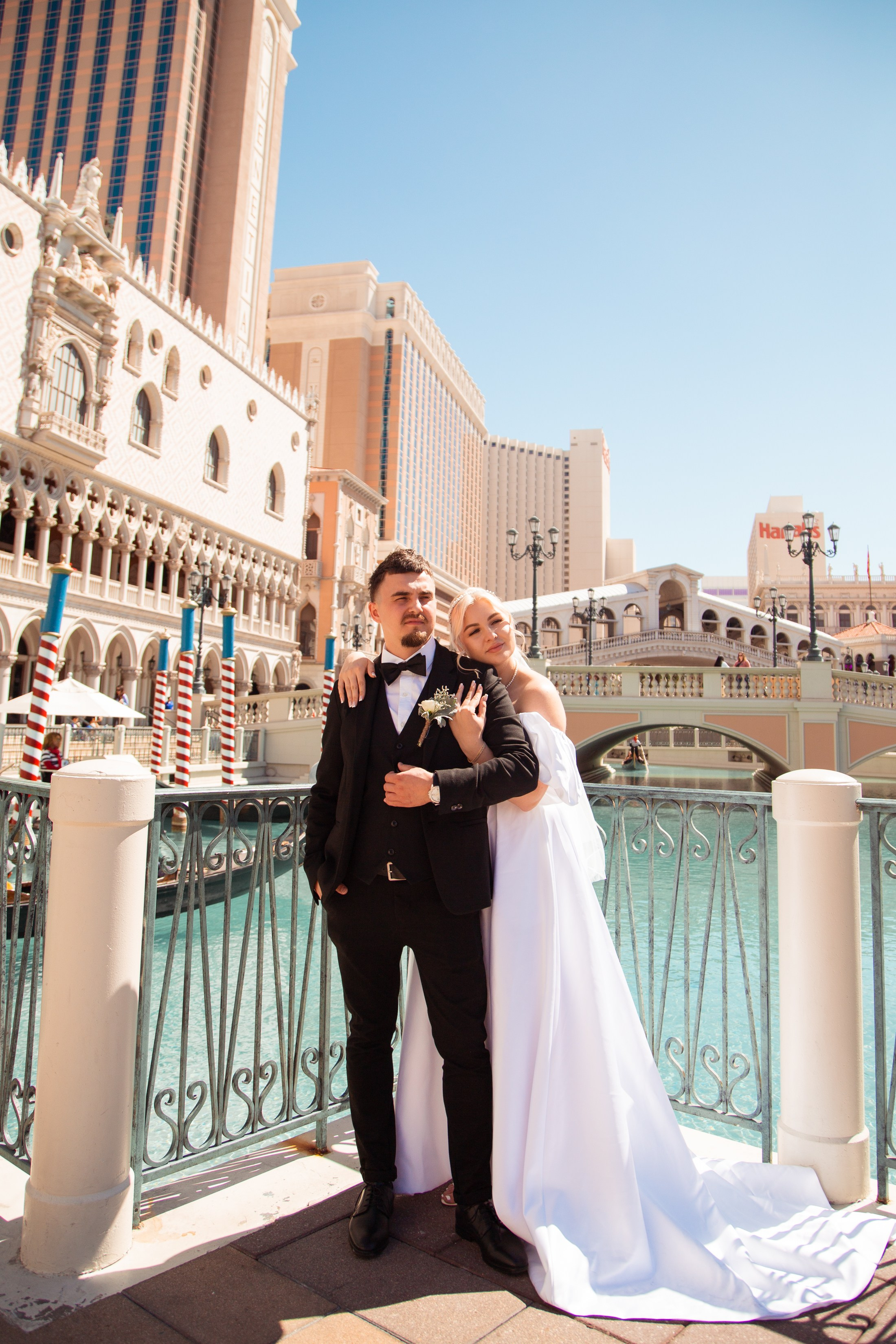 M&N. Wedding & elopement photographer Viktoriya Kravtsov. Las Vegas