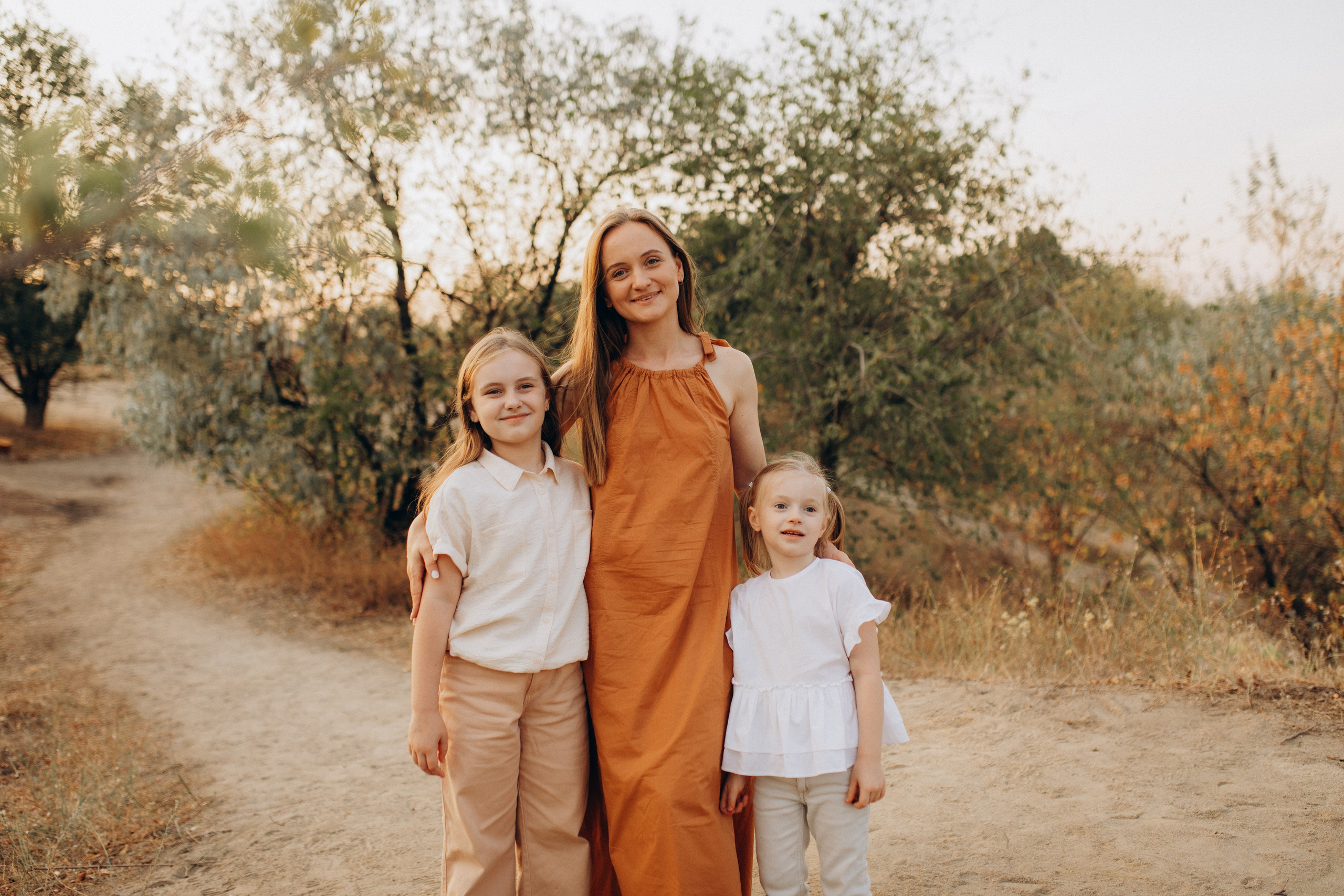 Ніколь Полінка Зіна Олександр. Сімейний фотограф Світлана Садовнікова