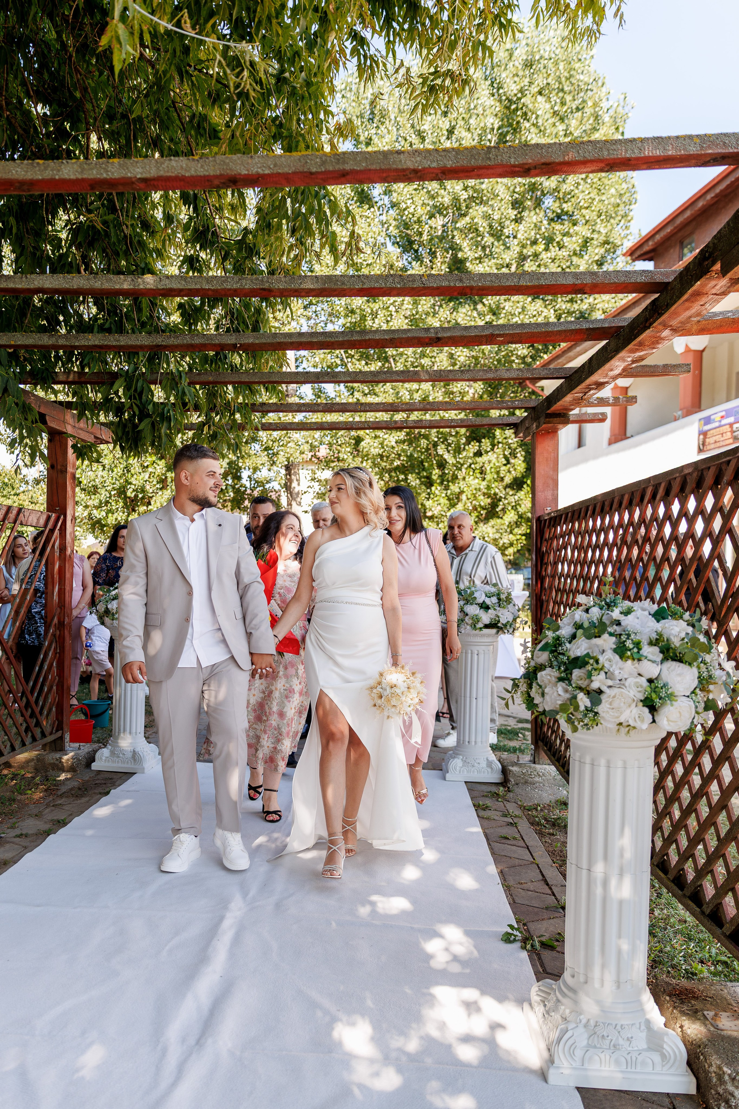 Luiza & Sebi - Civil Wedding - Argeș. Fotograf Profesionist Pitesti-Bucuresti| Mircea Seinea