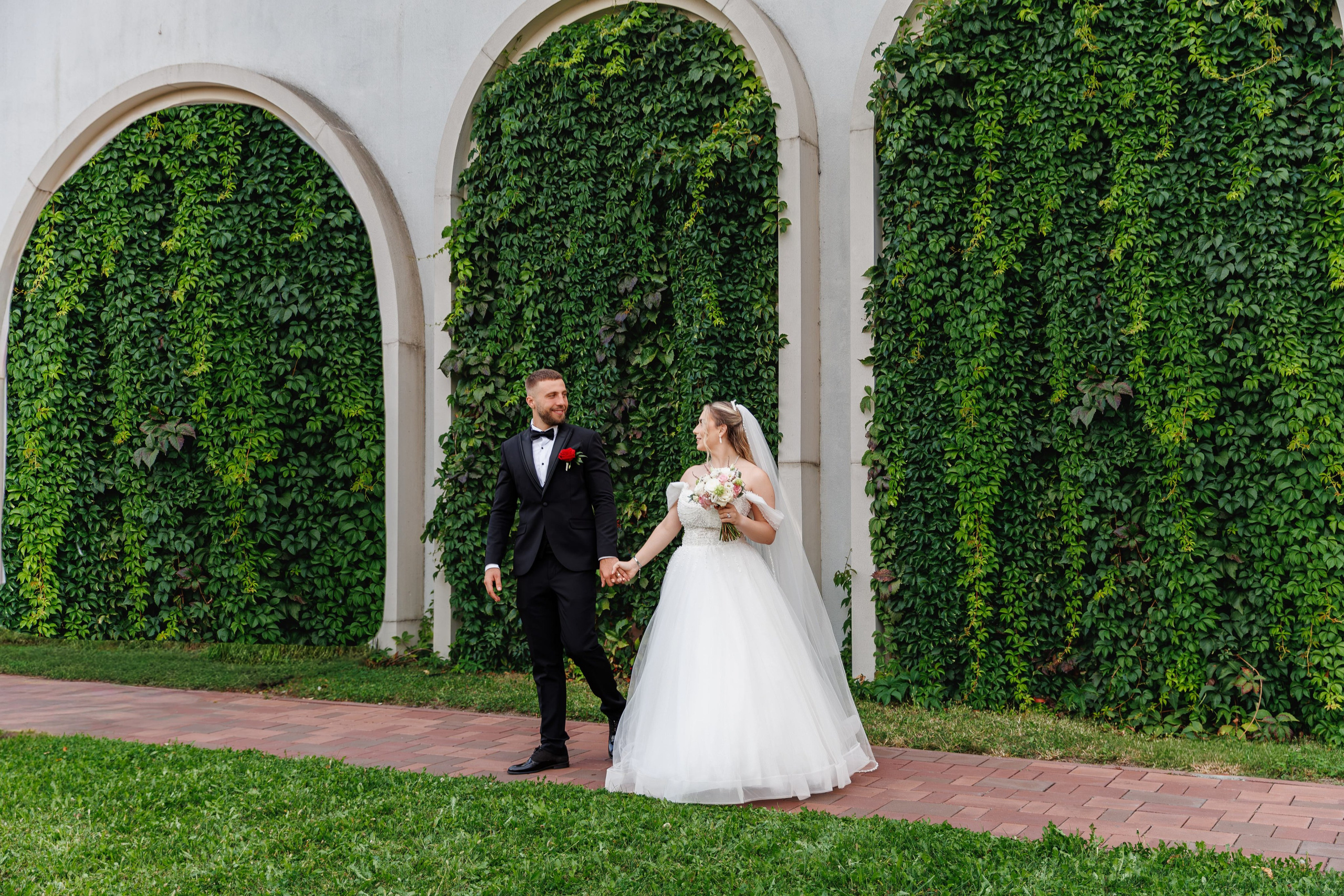 Andreea & Răzvan - Nuntă Otopeni. Fotograf Profesionist Pitesti-Bucuresti| Mircea Seinea