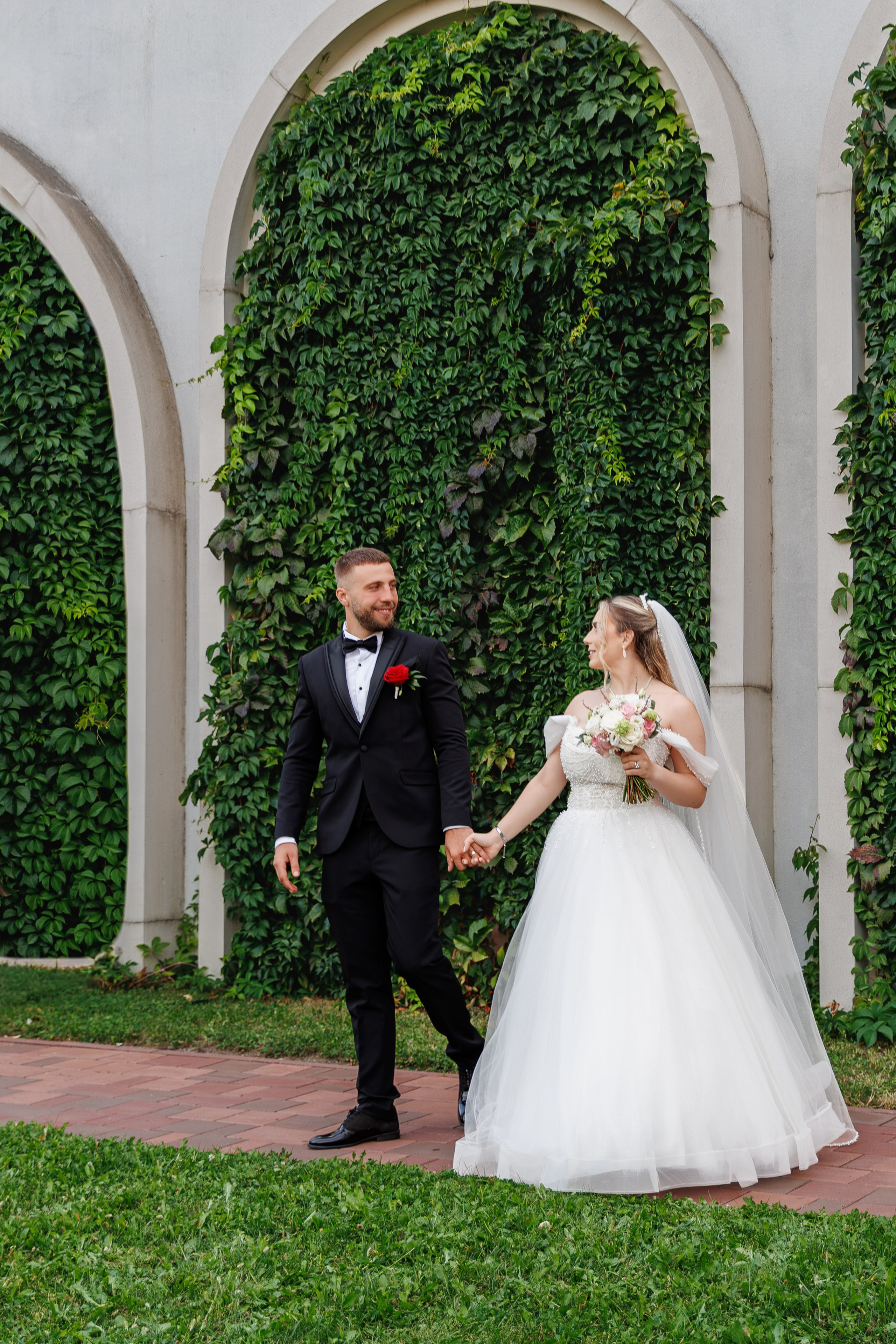 Andreea & Răzvan - Nuntă Otopeni. Fotograf Profesionist Pitesti-Bucuresti| Mircea Seinea