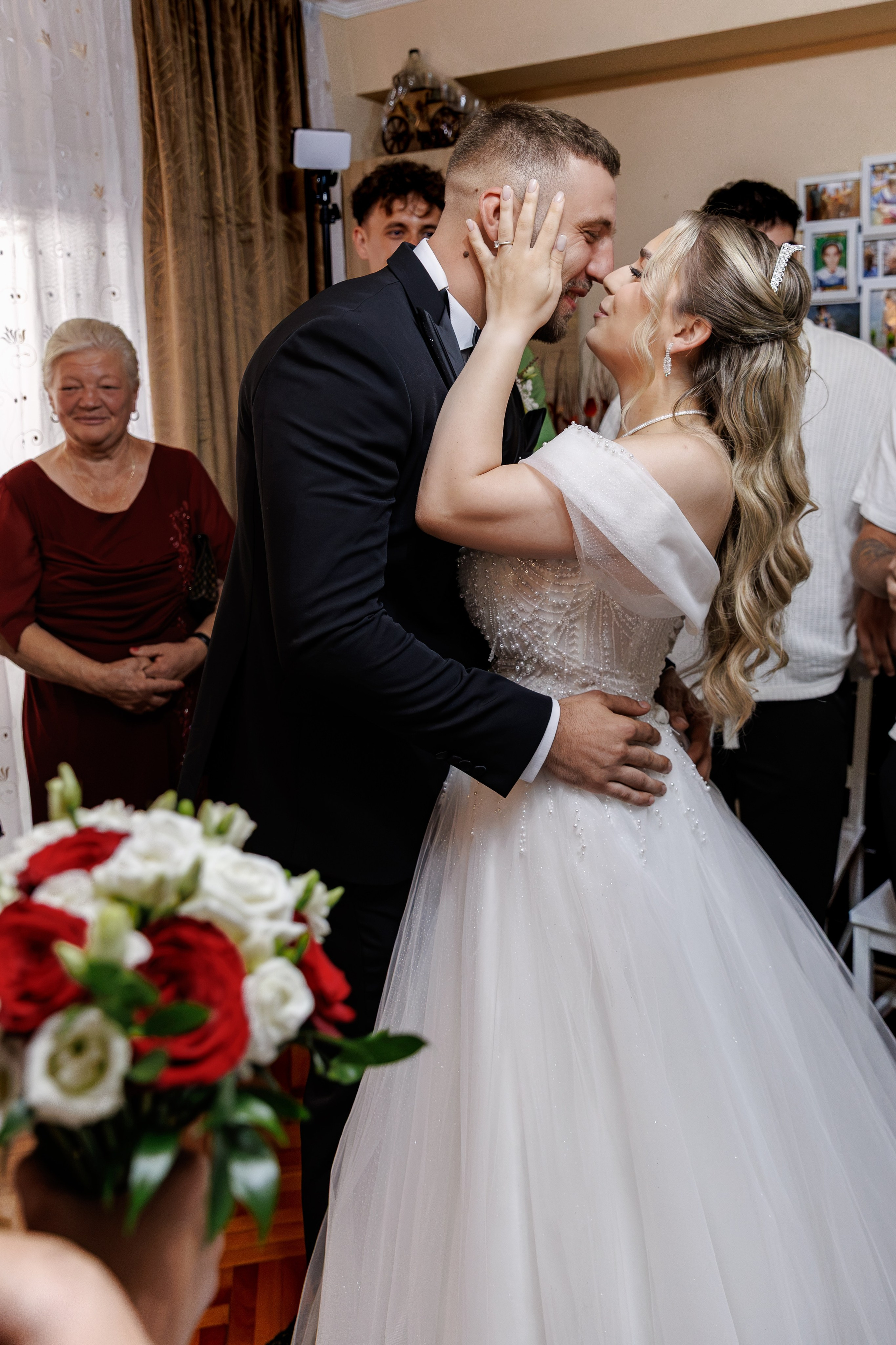 Andreea & Răzvan - Nuntă Otopeni. Fotograf Profesionist Pitesti-Bucuresti| Mircea Seinea