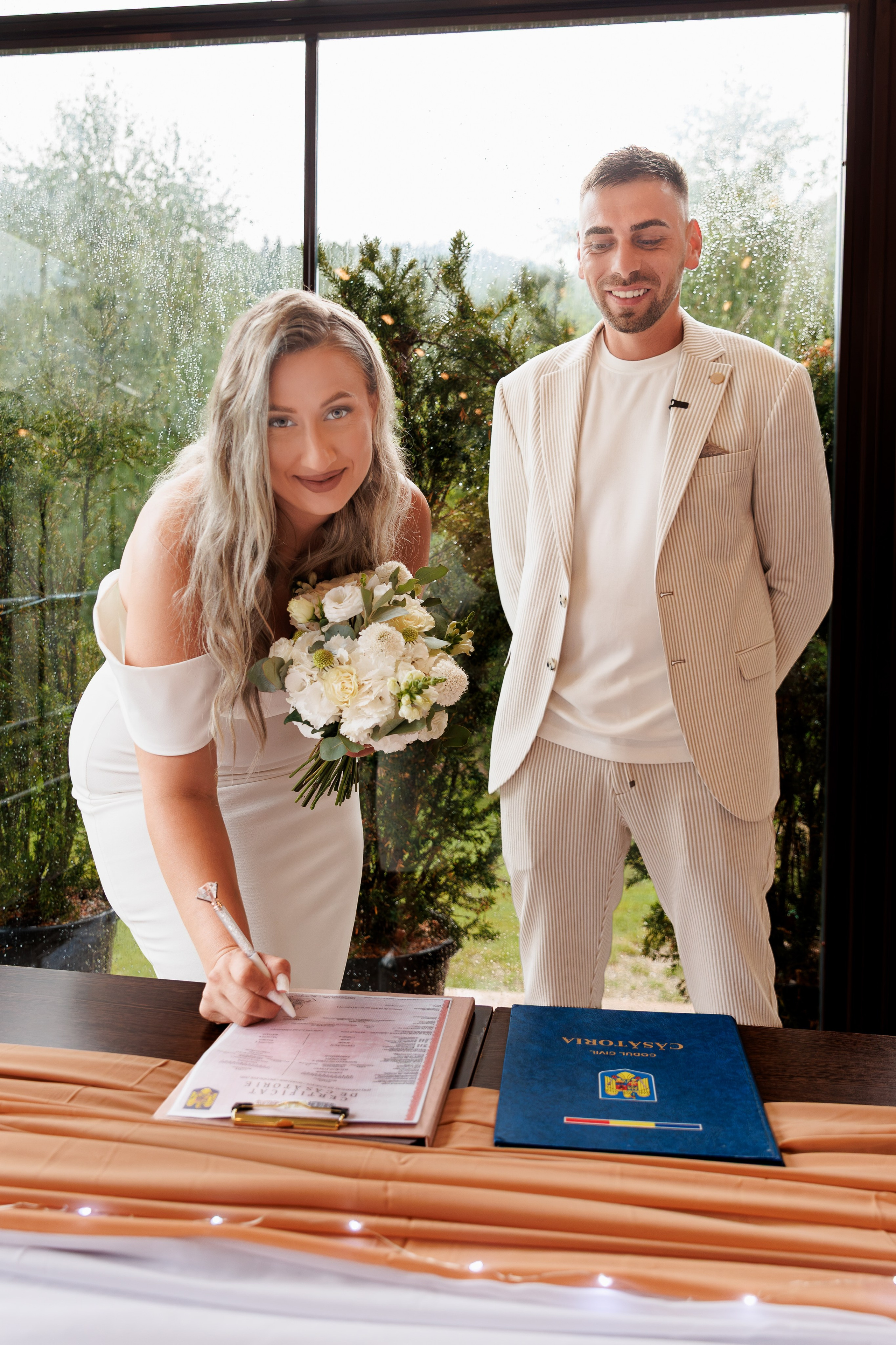 Mihaela & Ștefan - Civil Wedding - Dâmbovița. Fotograf Profesionist Pitesti-Bucuresti| Mircea Seinea