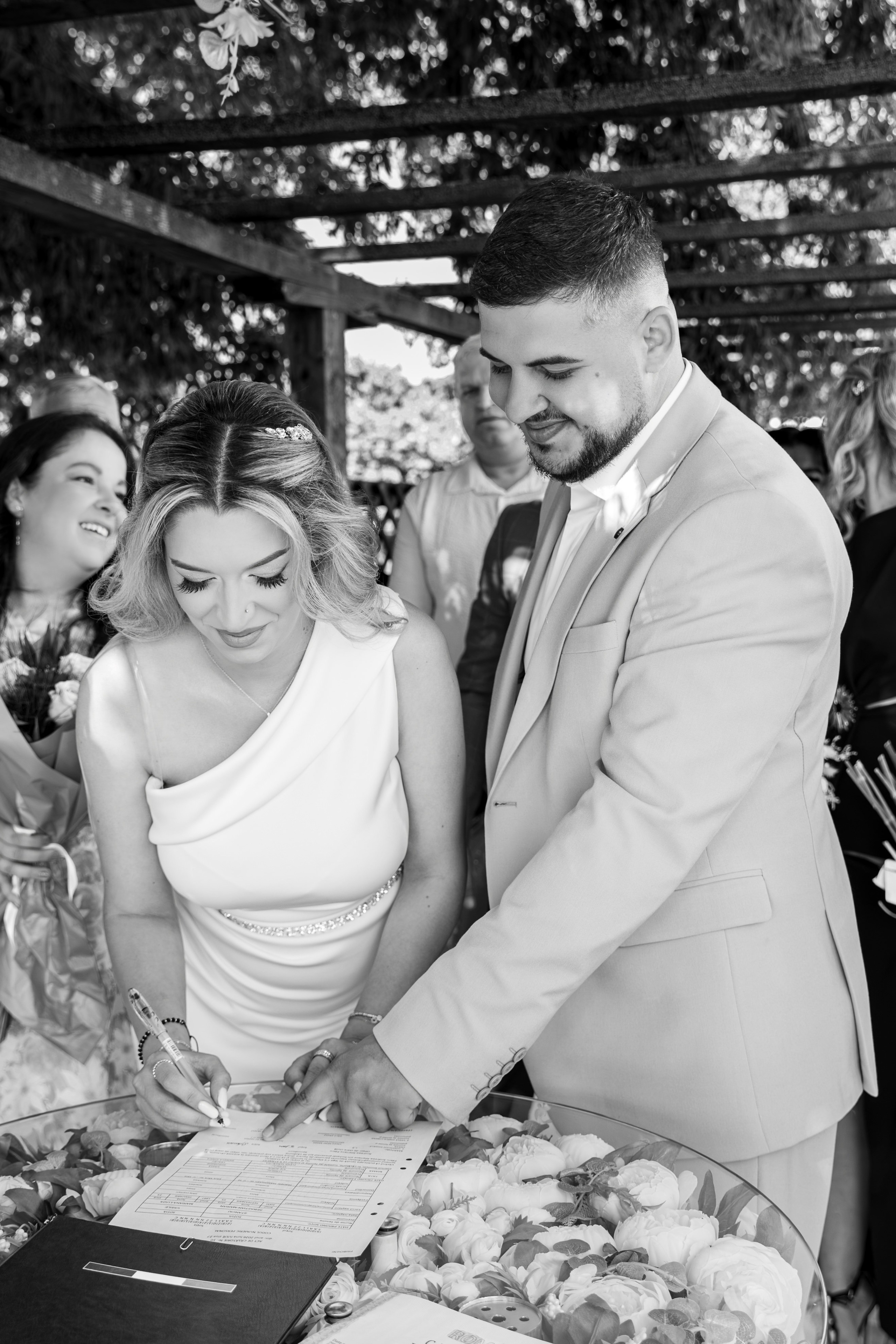 Luiza & Sebi - Civil Wedding - Argeș. Fotograf Profesionist Pitesti-Bucuresti| Mircea Seinea