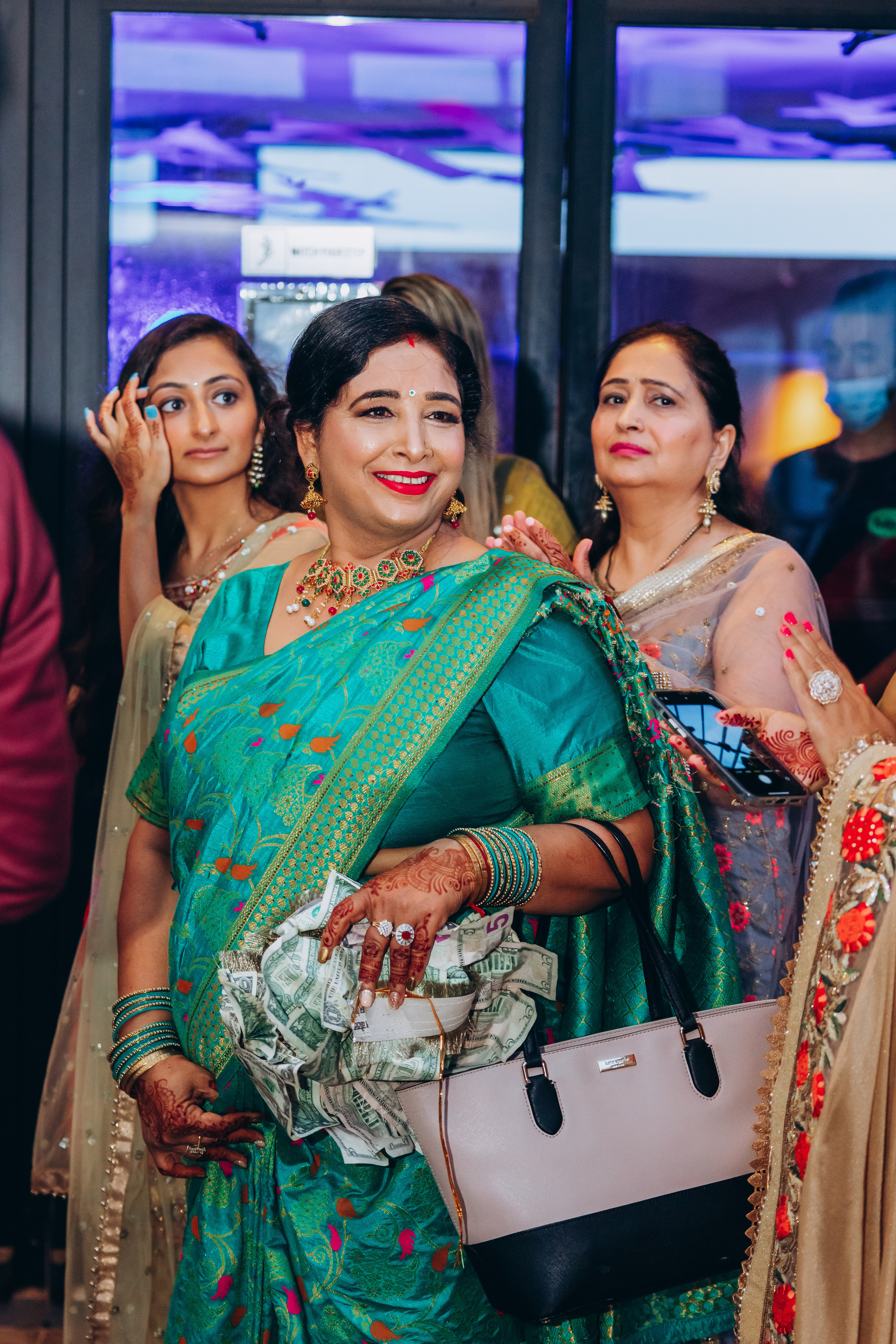 NIKITA & ROHAN HINDU. Pittsburgh wedding and family photographer