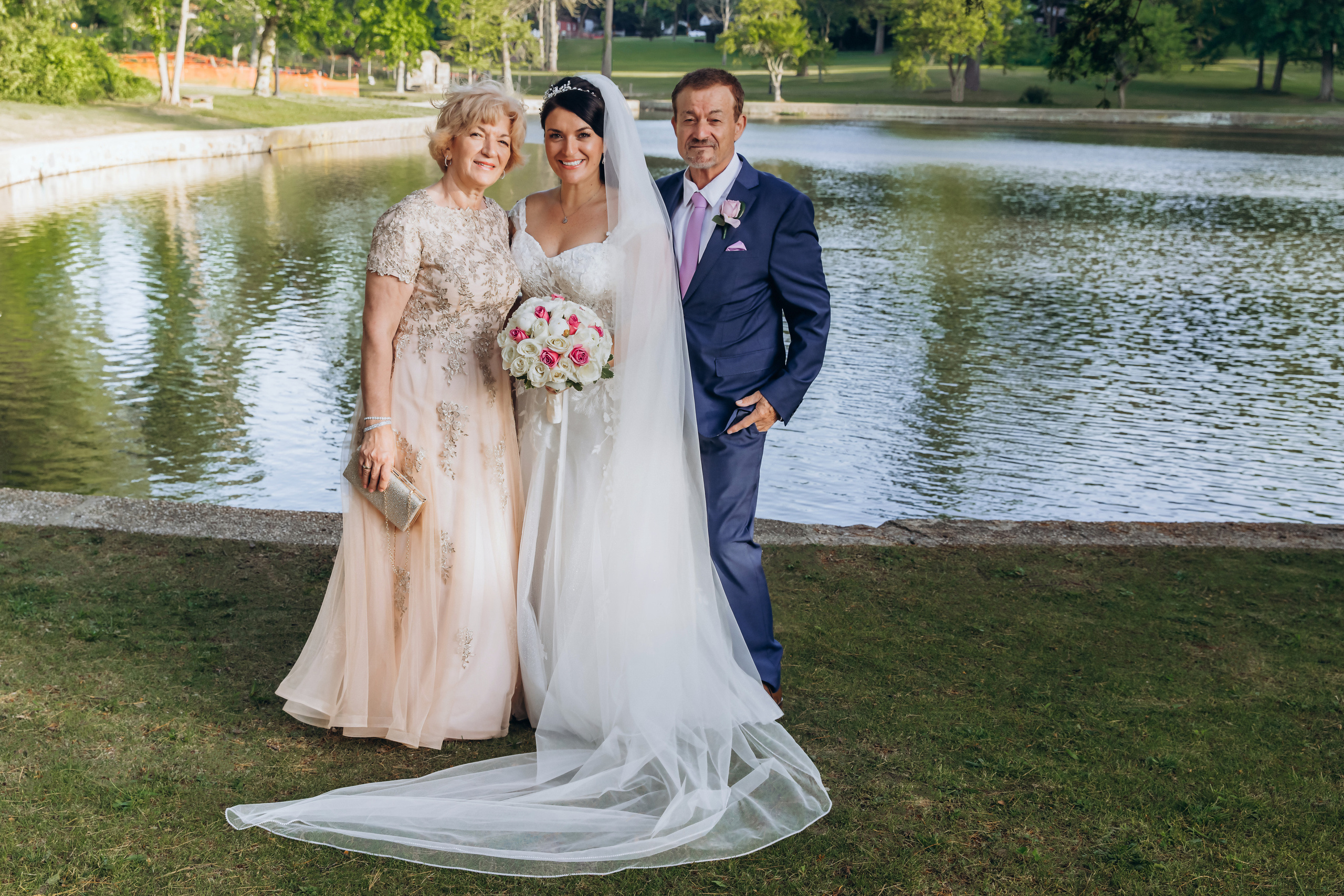 CHRISTINE & VICTOR. Pittsburgh wedding and family photographer