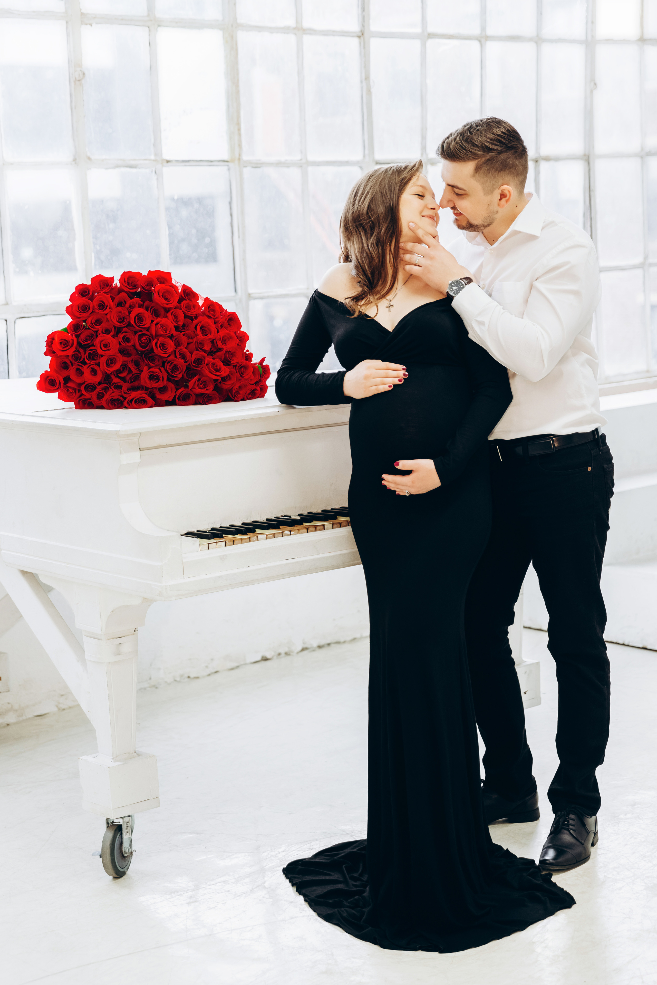 JULIA & NAZAR MATERNITY. Pittsburgh wedding and family photographer