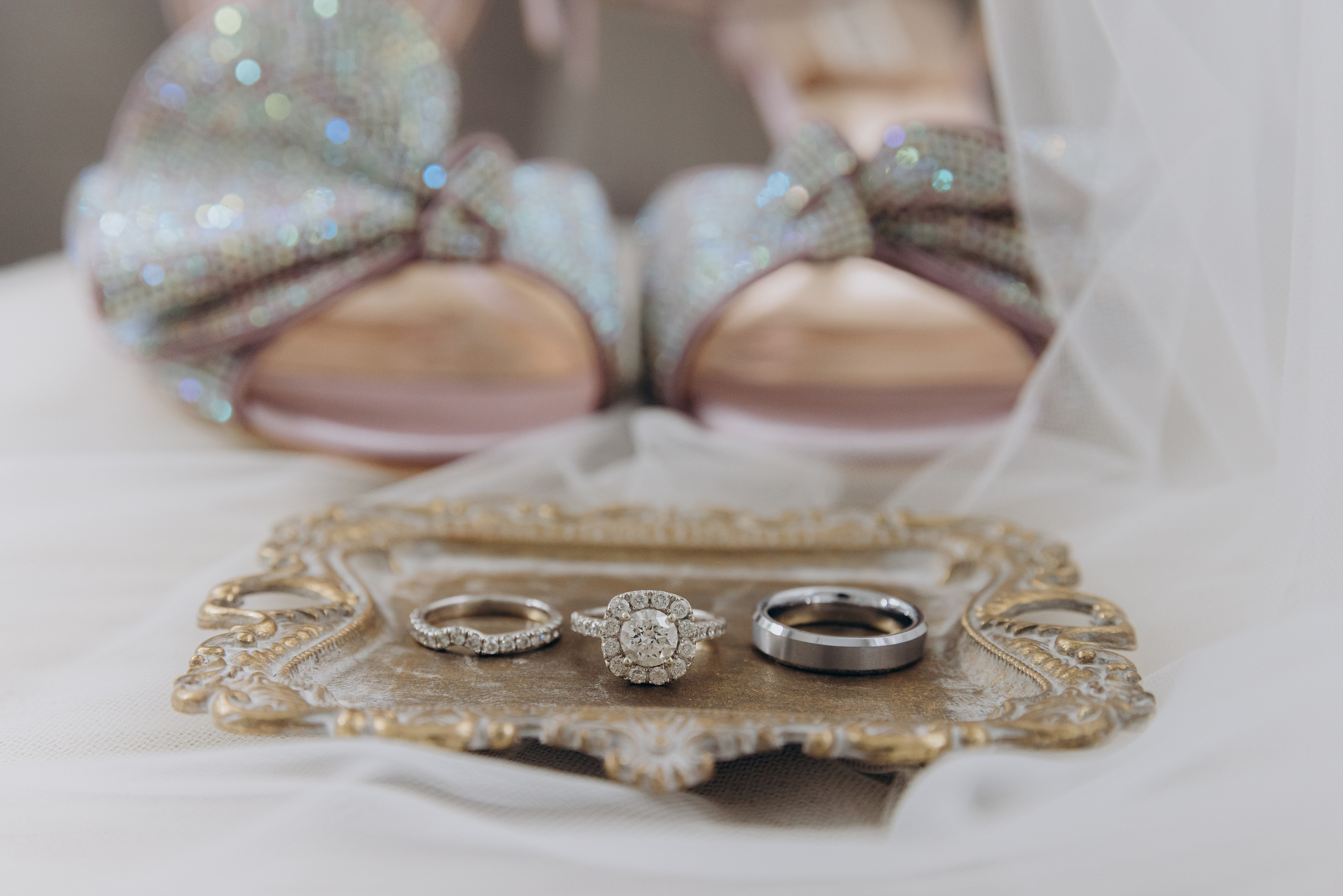 CHRISTINE & VICTOR. Pittsburgh wedding and family photographer