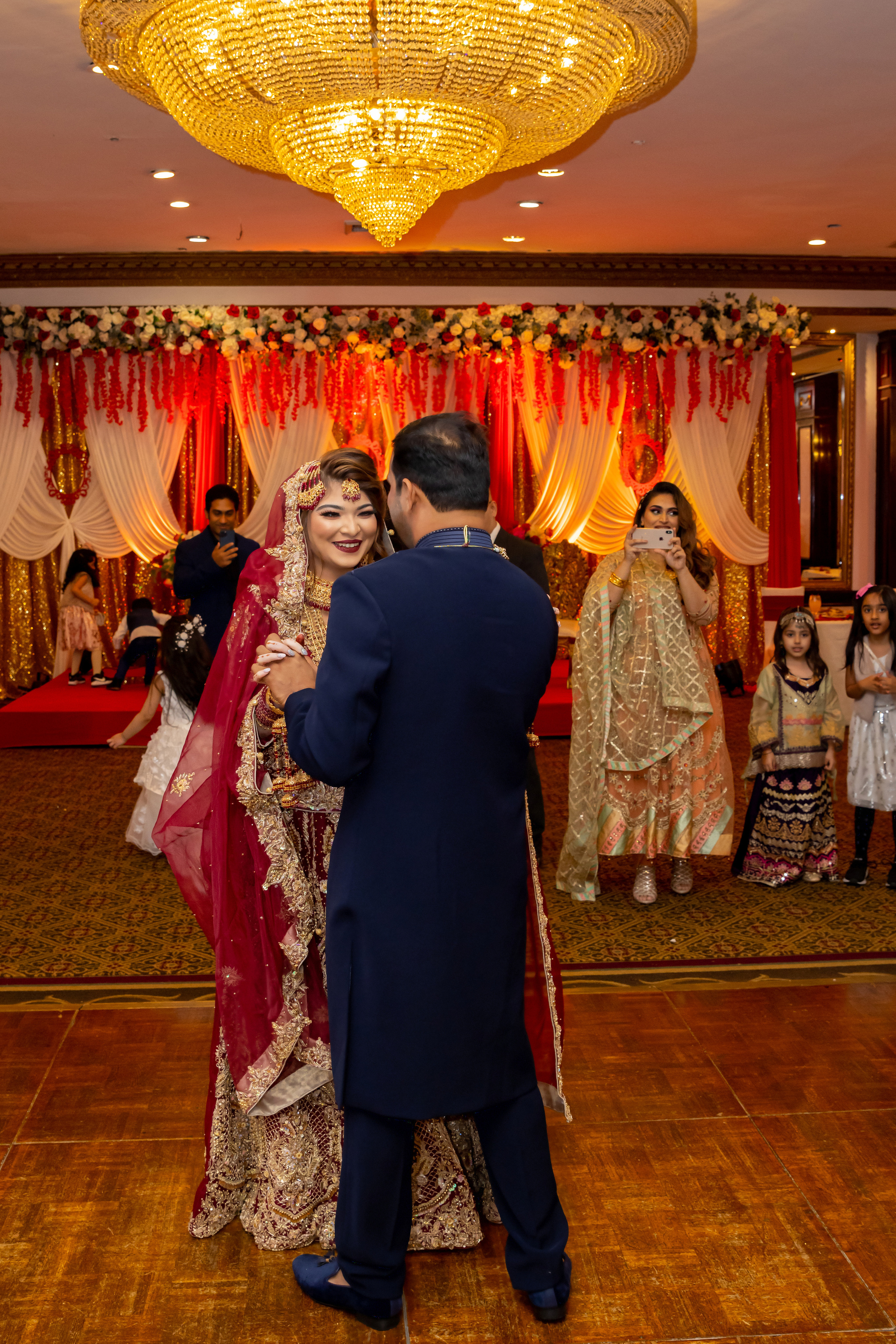 KOMAL NIKKAH. Pittsburgh wedding and family photographer
