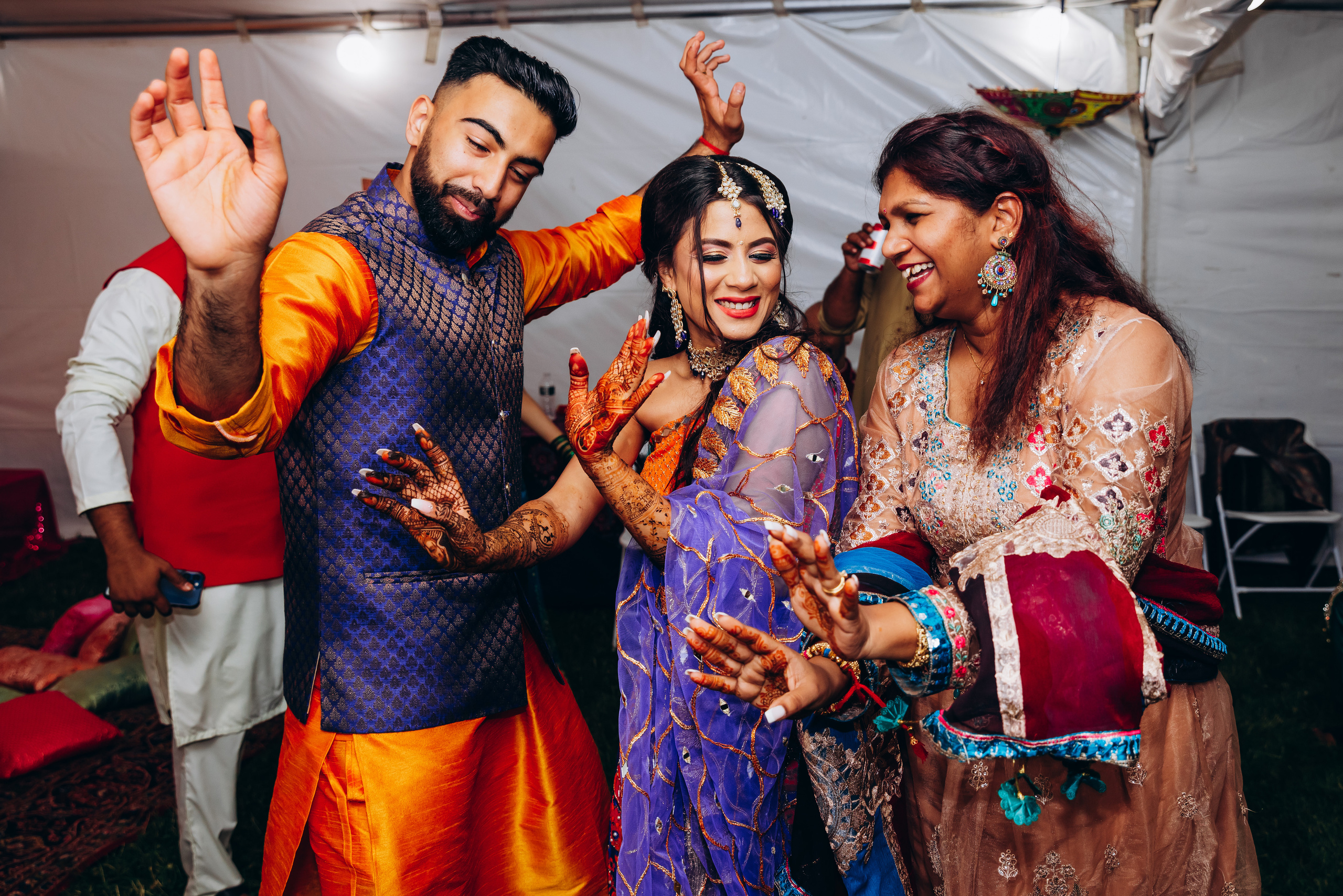 NIKITA & ROHAN MEHNDI. Pittsburgh wedding and family photographer