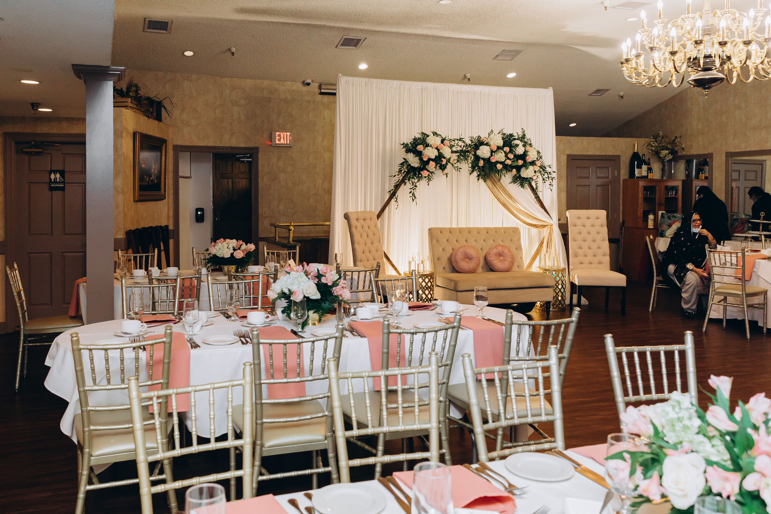 UROOJ & FARAZ NIKKAH. Pittsburgh wedding and family photographer