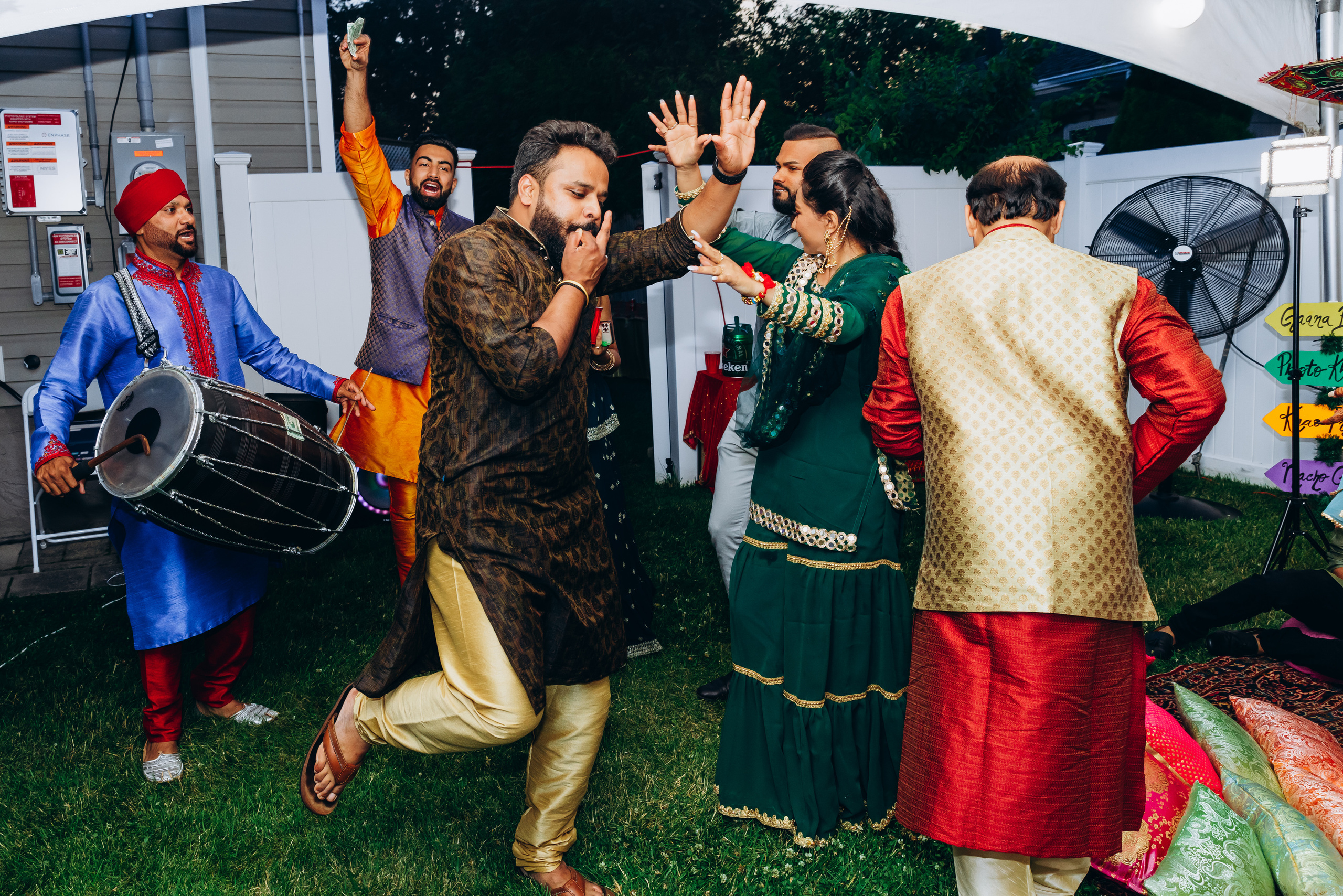 NIKITA & ROHAN MEHNDI. Pittsburgh wedding and family photographer