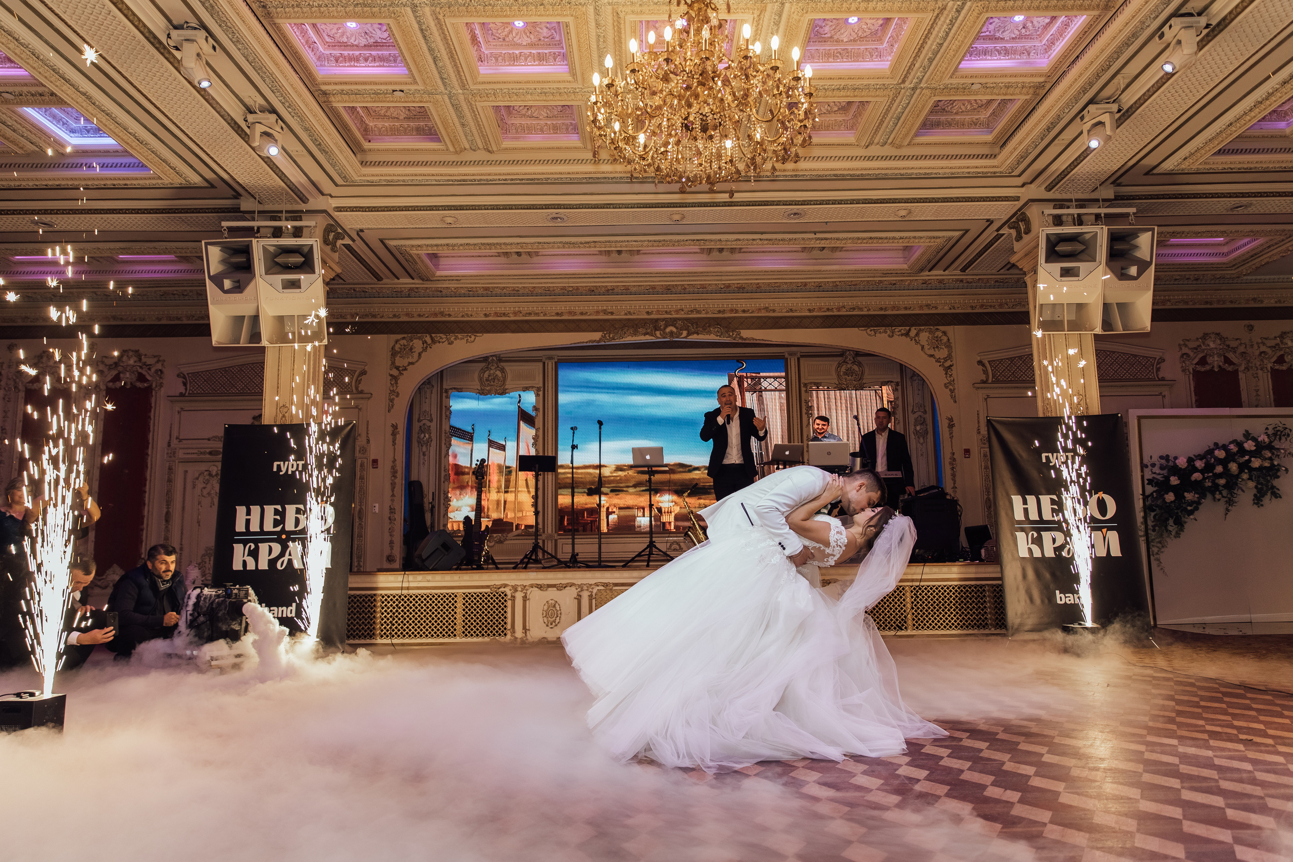 NAZAR & JULIA. Pittsburgh wedding and family photographer