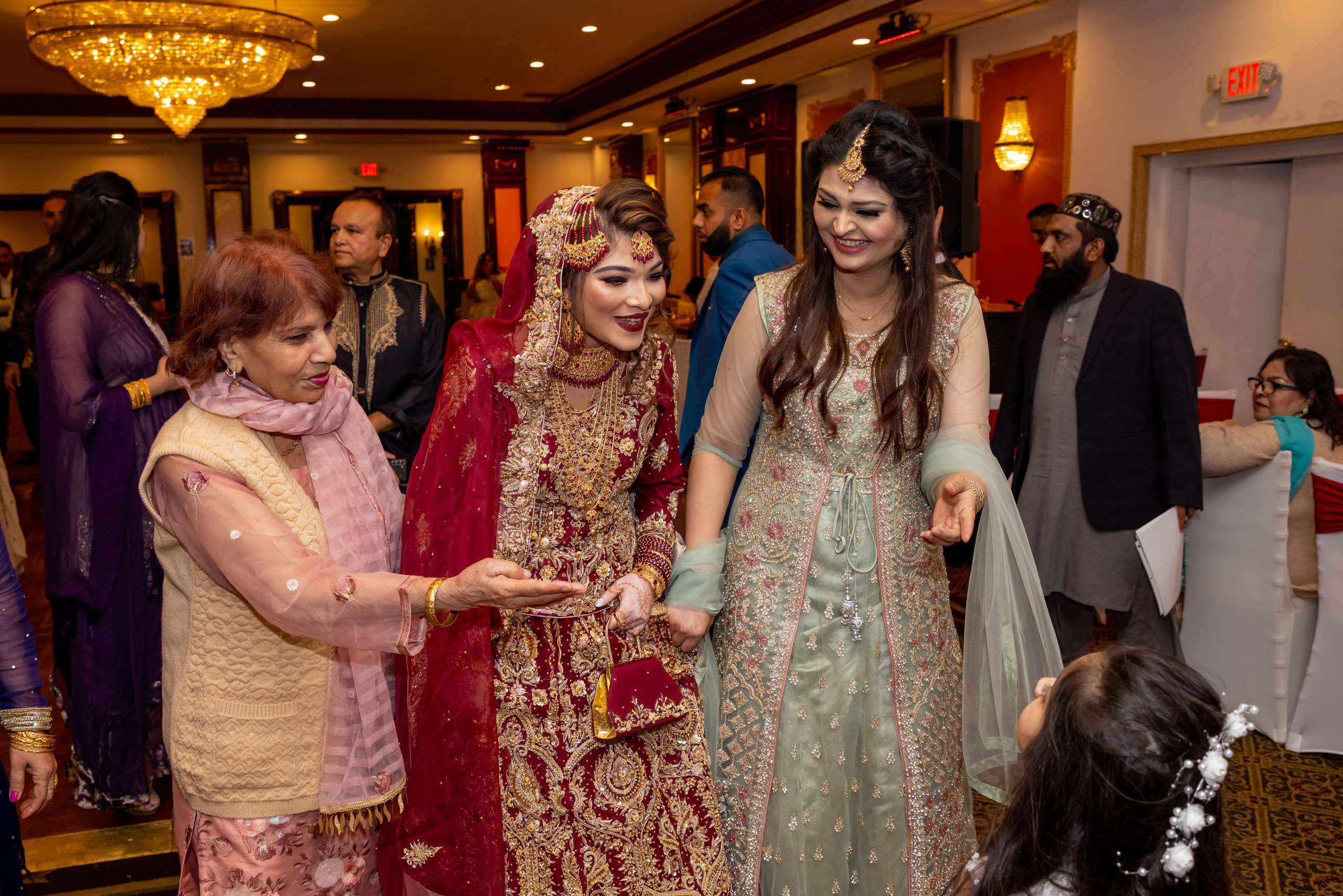 KOMAL NIKKAH. Pittsburgh wedding and family photographer