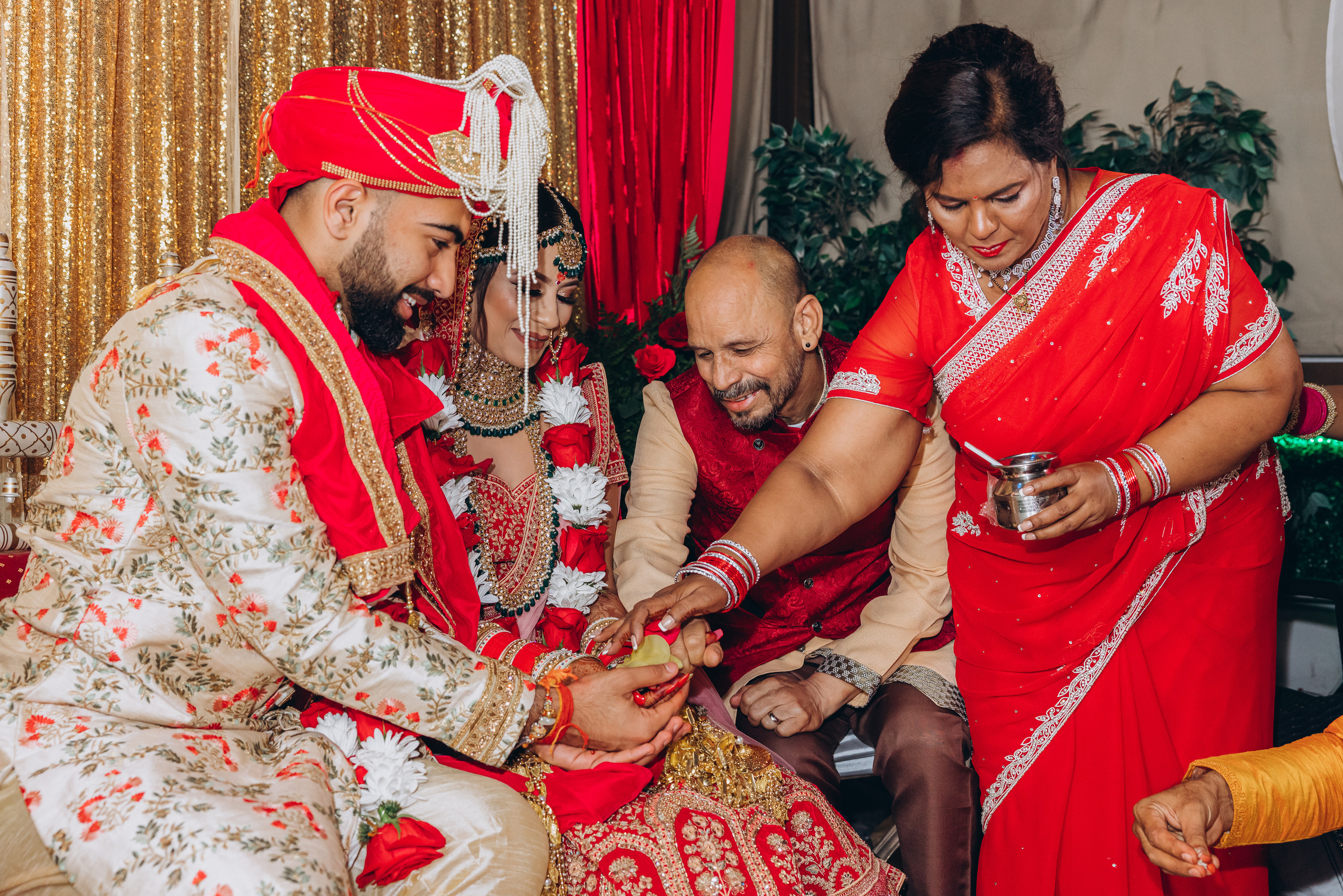 NIKITA & ROHAN HINDU. Pittsburgh wedding and family photographer
