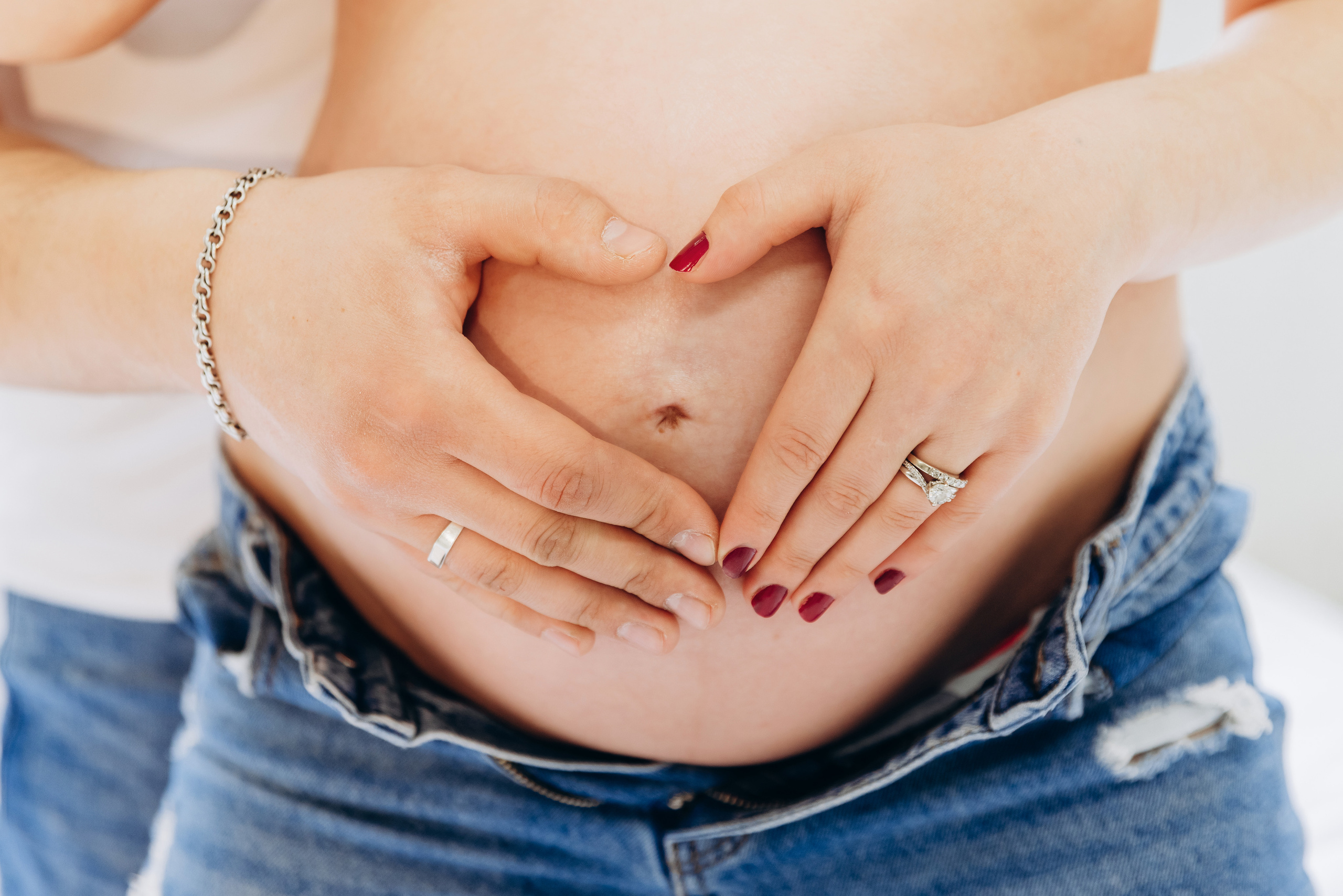 JULIA & NAZAR MATERNITY. Pittsburgh wedding and family photographer