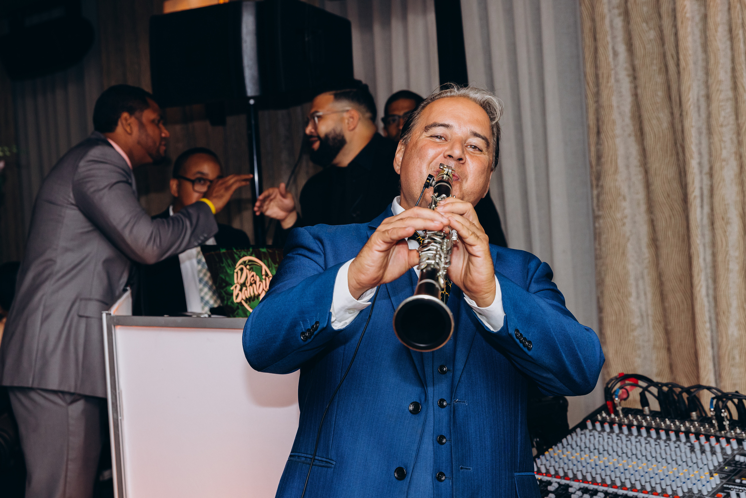 CHRISTINE & VICTOR. Pittsburgh wedding and family photographer