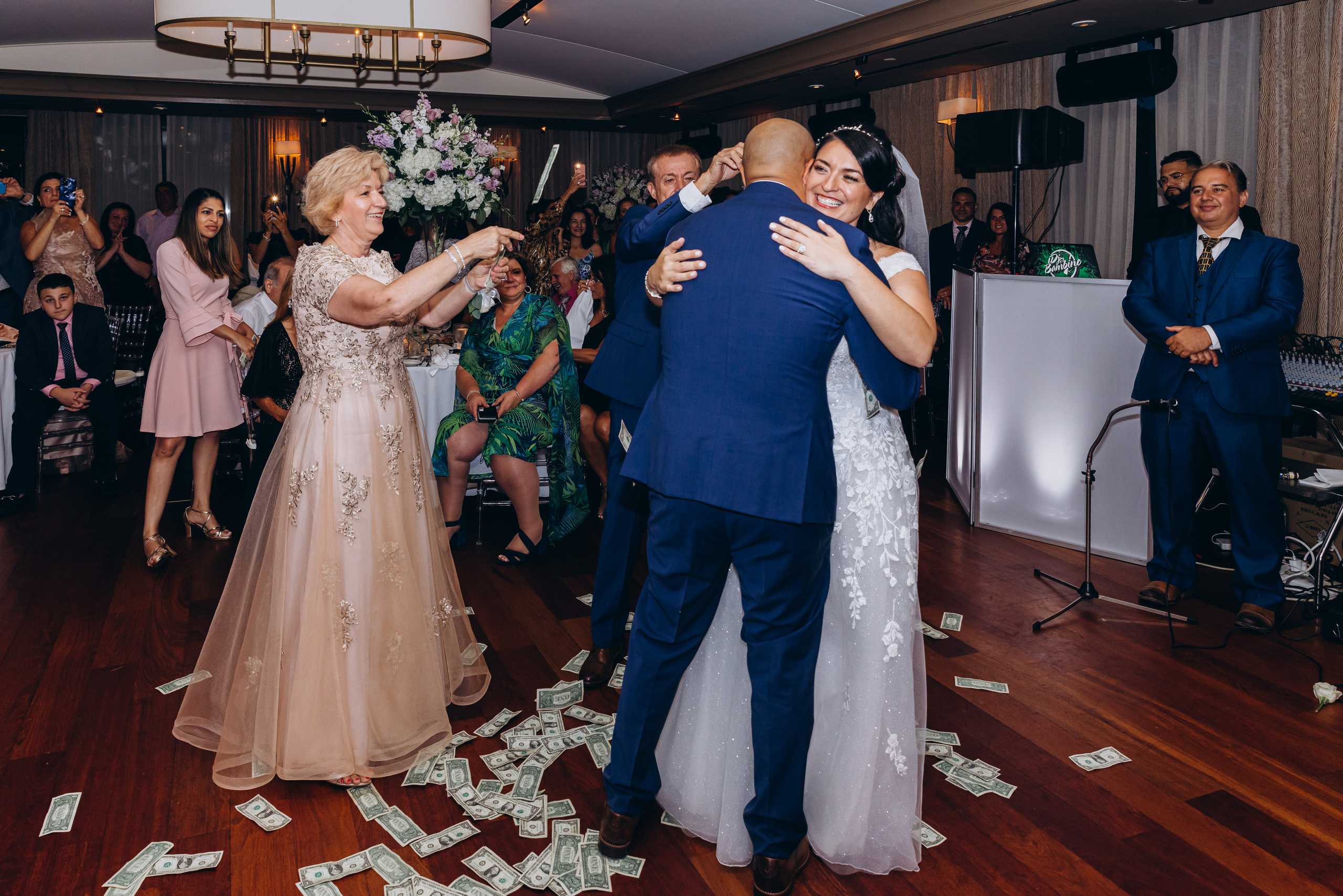 CHRISTINE & VICTOR. Pittsburgh wedding and family photographer