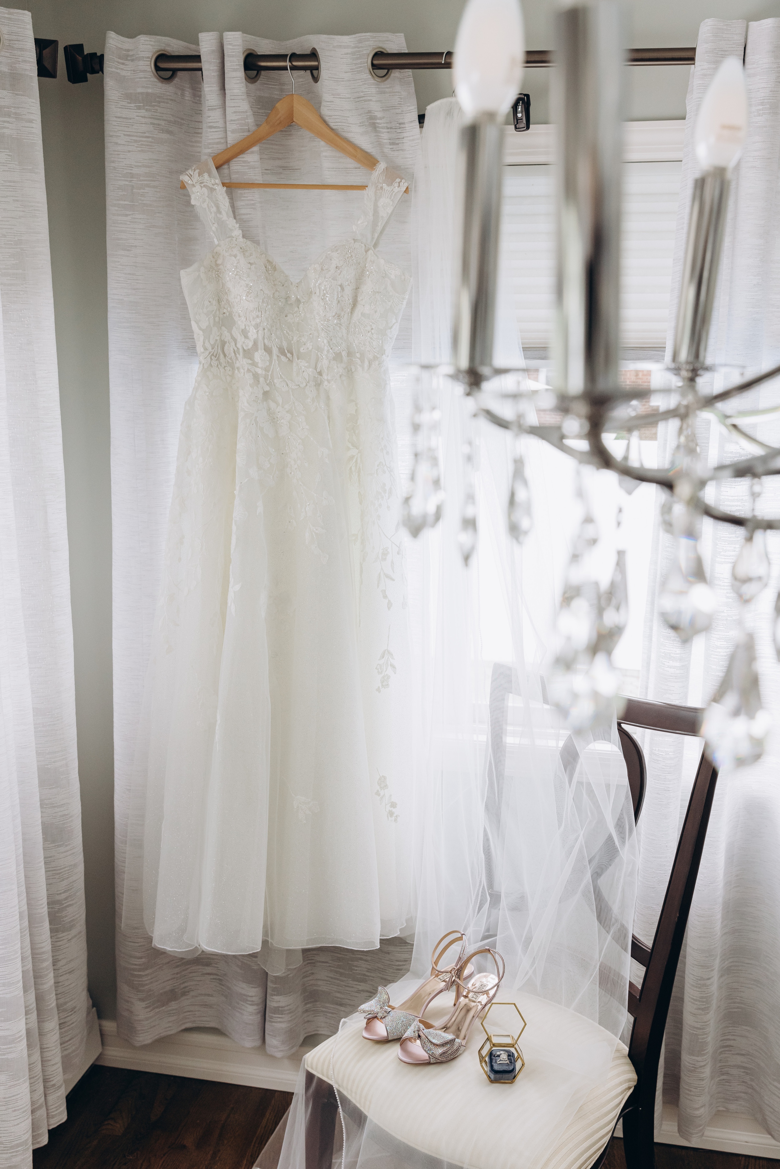 CHRISTINE & VICTOR. Pittsburgh wedding and family photographer