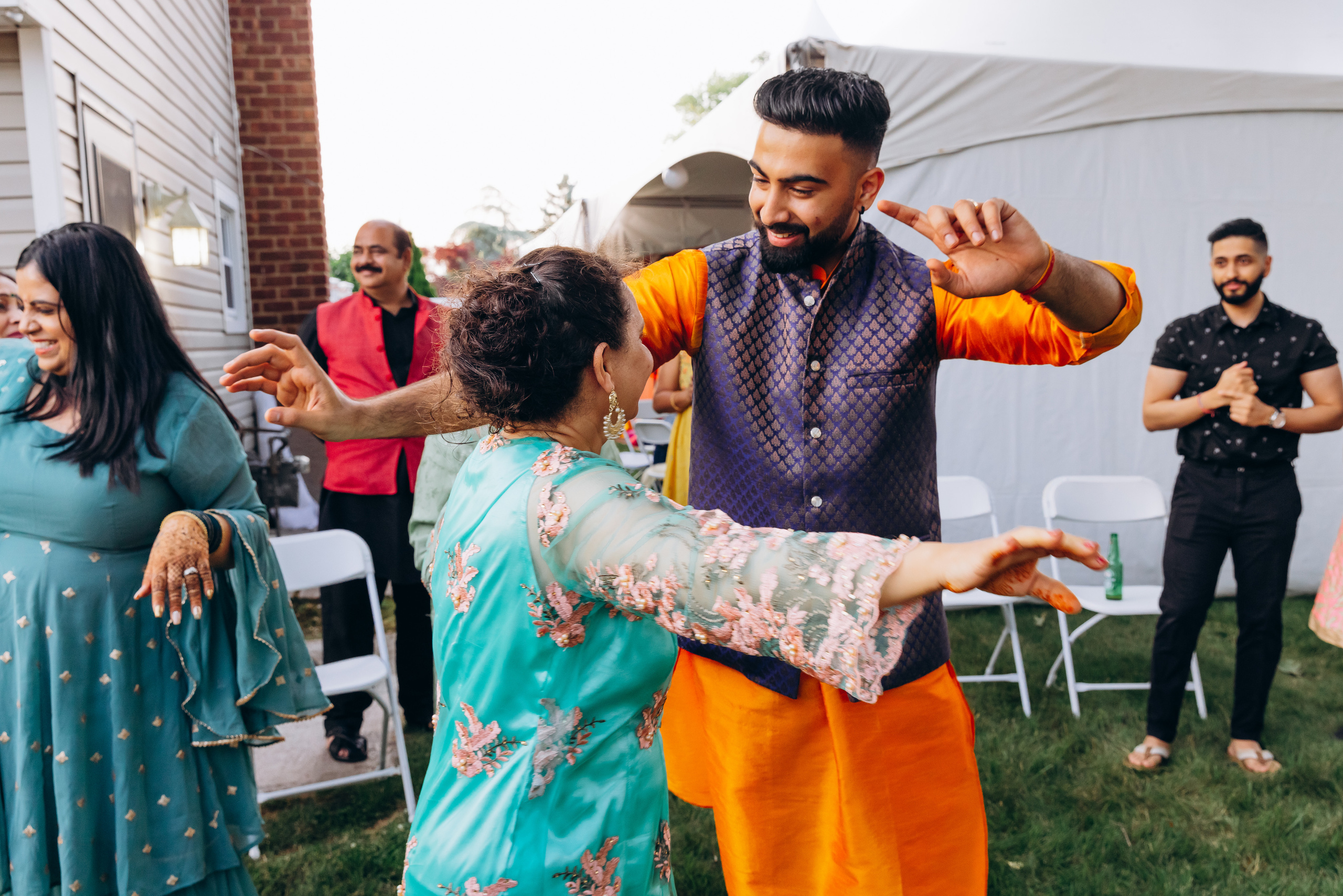 NIKITA & ROHAN MEHNDI. Pittsburgh wedding and family photographer