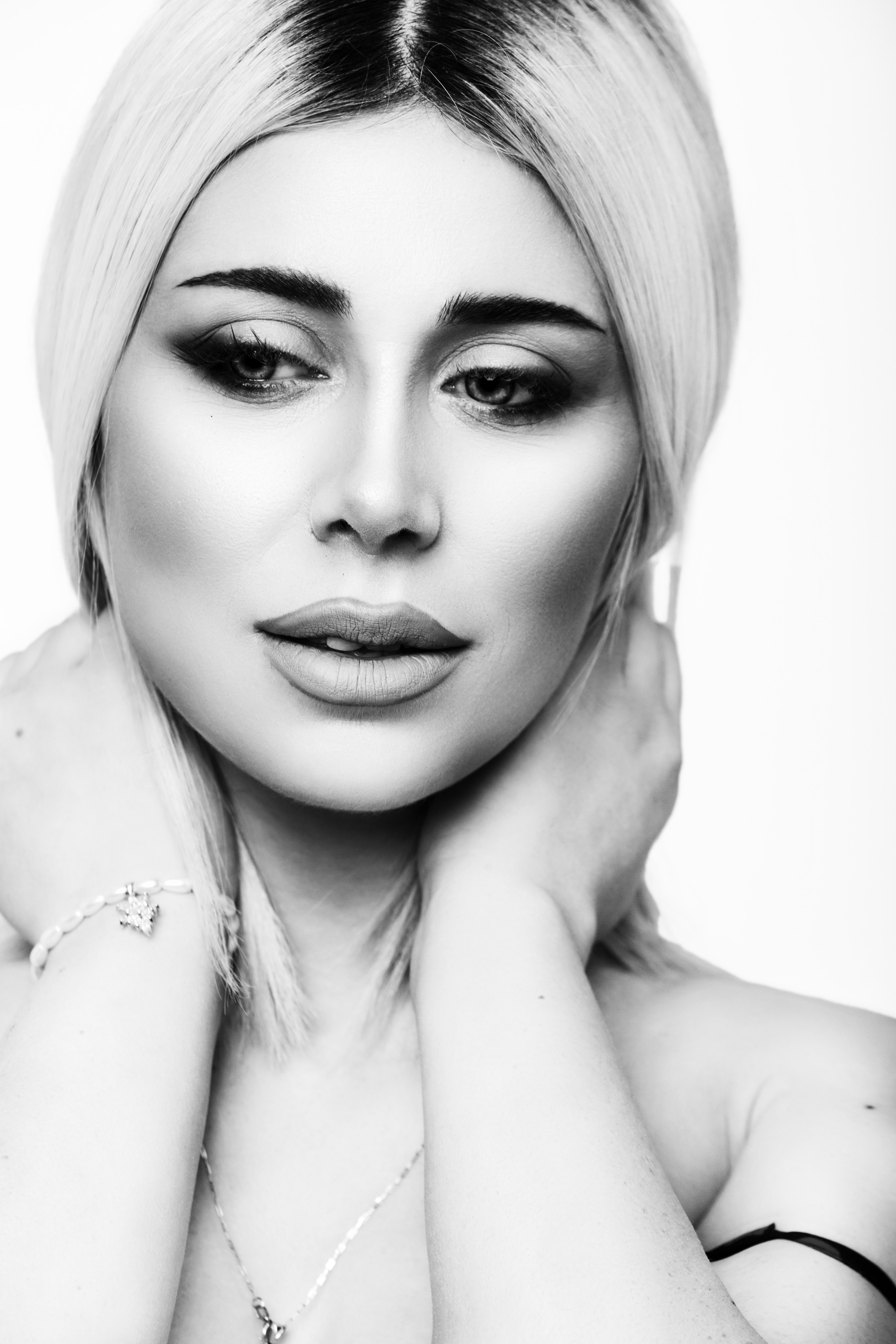 Indoor Portraits. Фотограф в Ереване Макс Авдалян