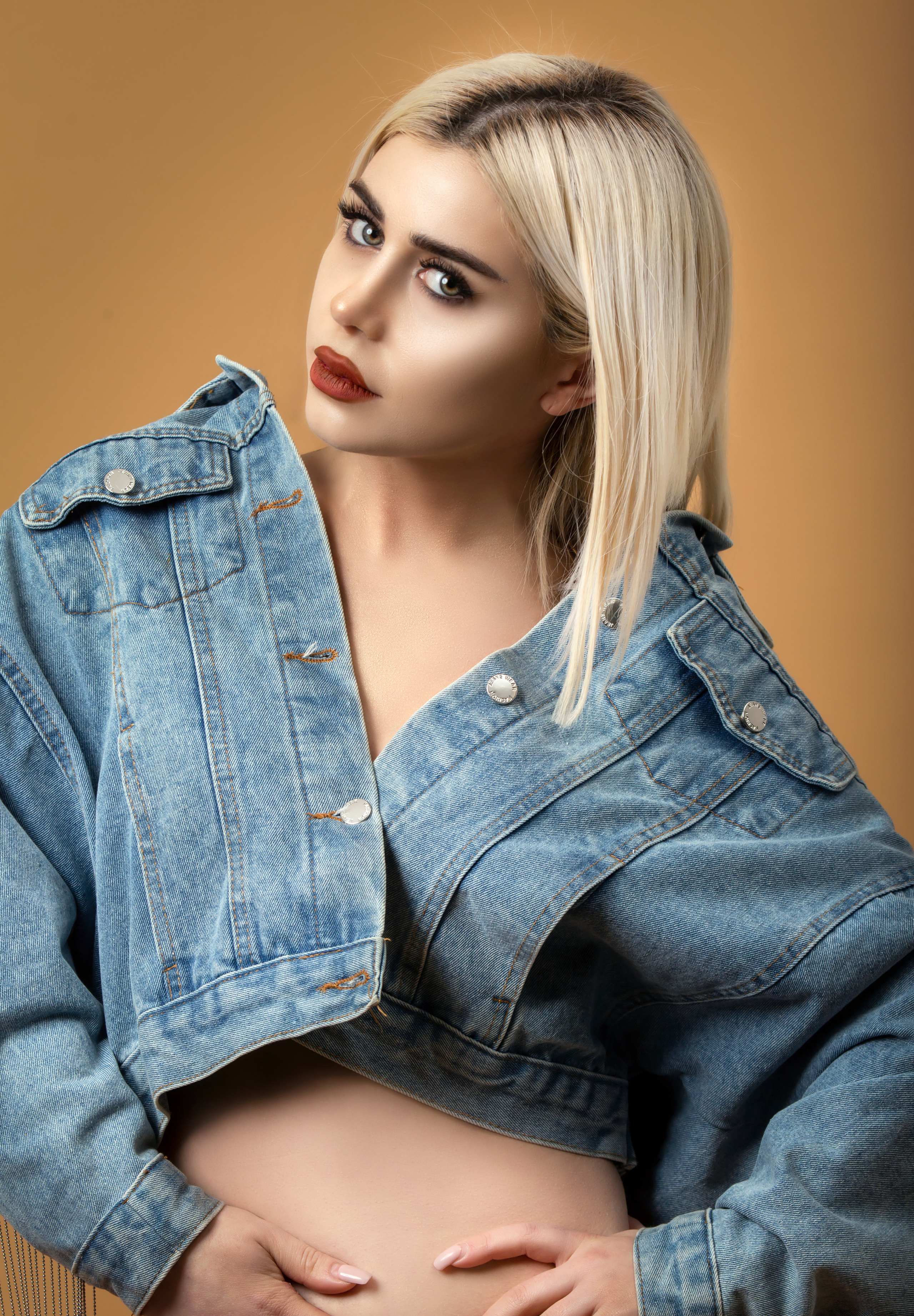 Indoor Portraits. Фотограф в Ереване Макс Авдалян