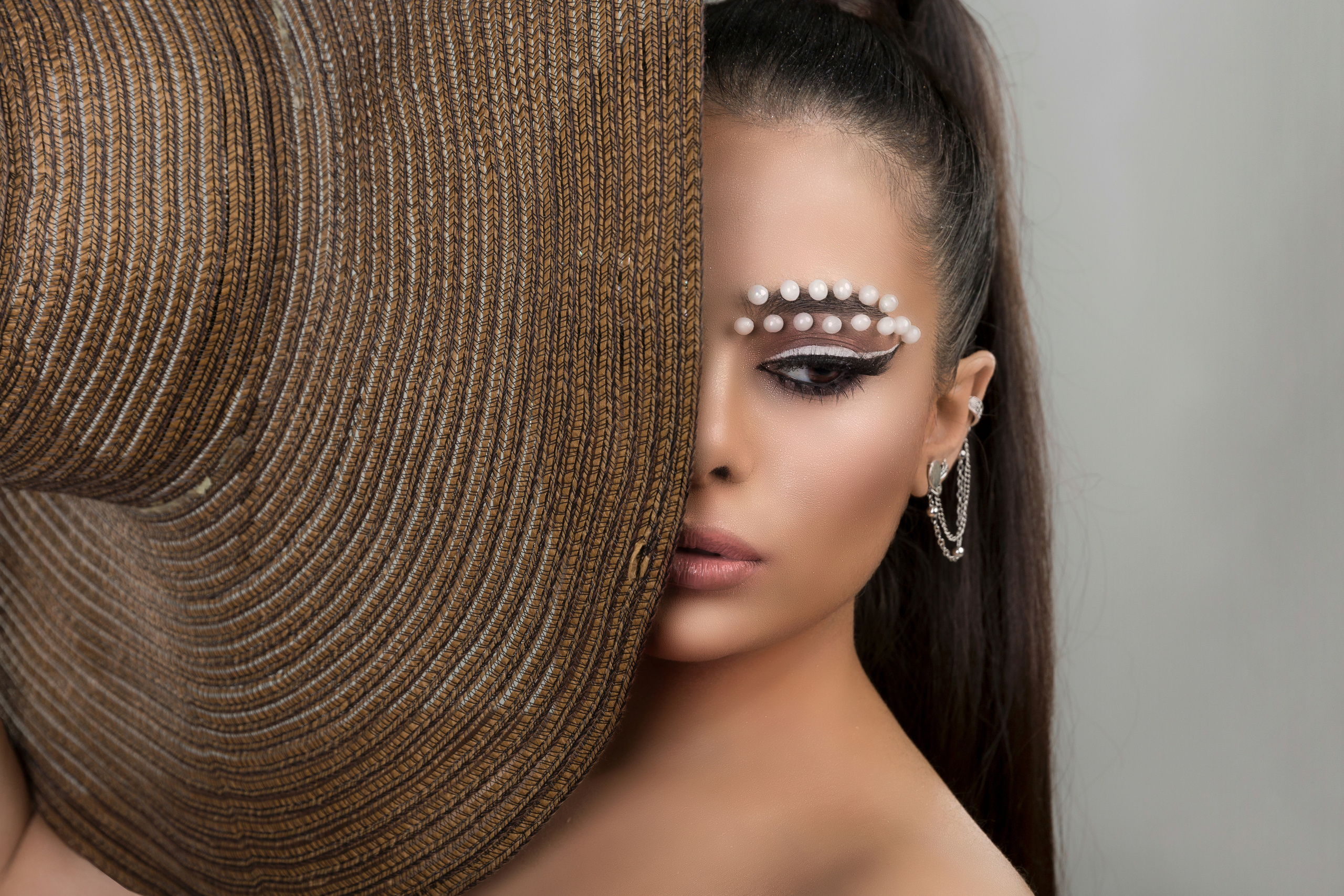 Indoor Portraits. Фотограф в Ереване Макс Авдалян