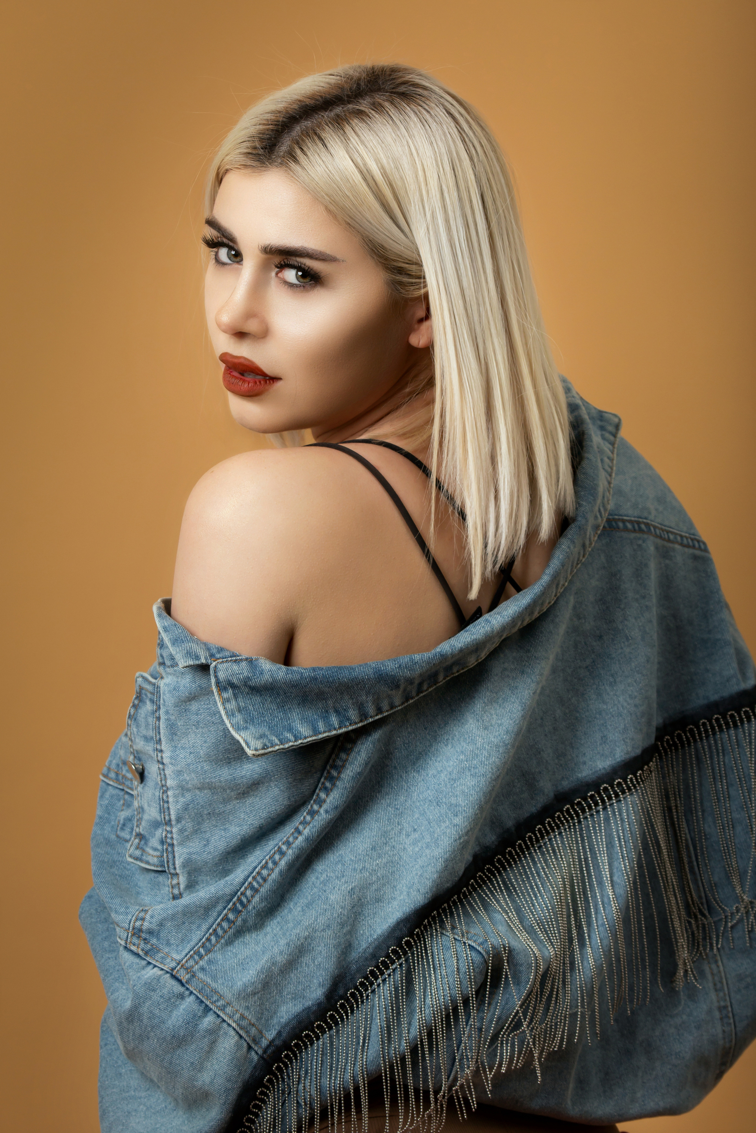 Indoor Portraits. Фотограф в Ереване Макс Авдалян