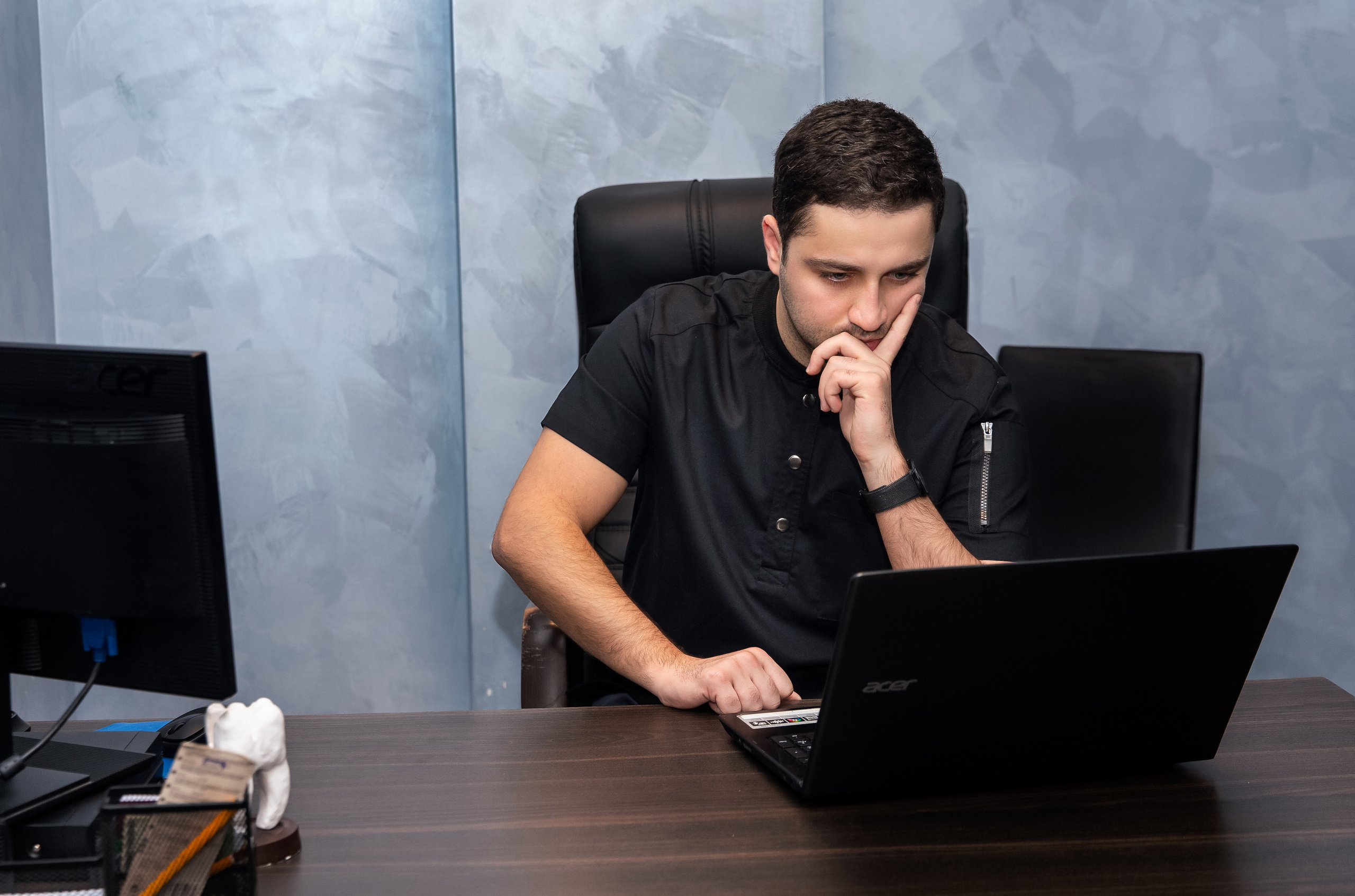 Business. Фотограф в Ереване Макс Авдалян