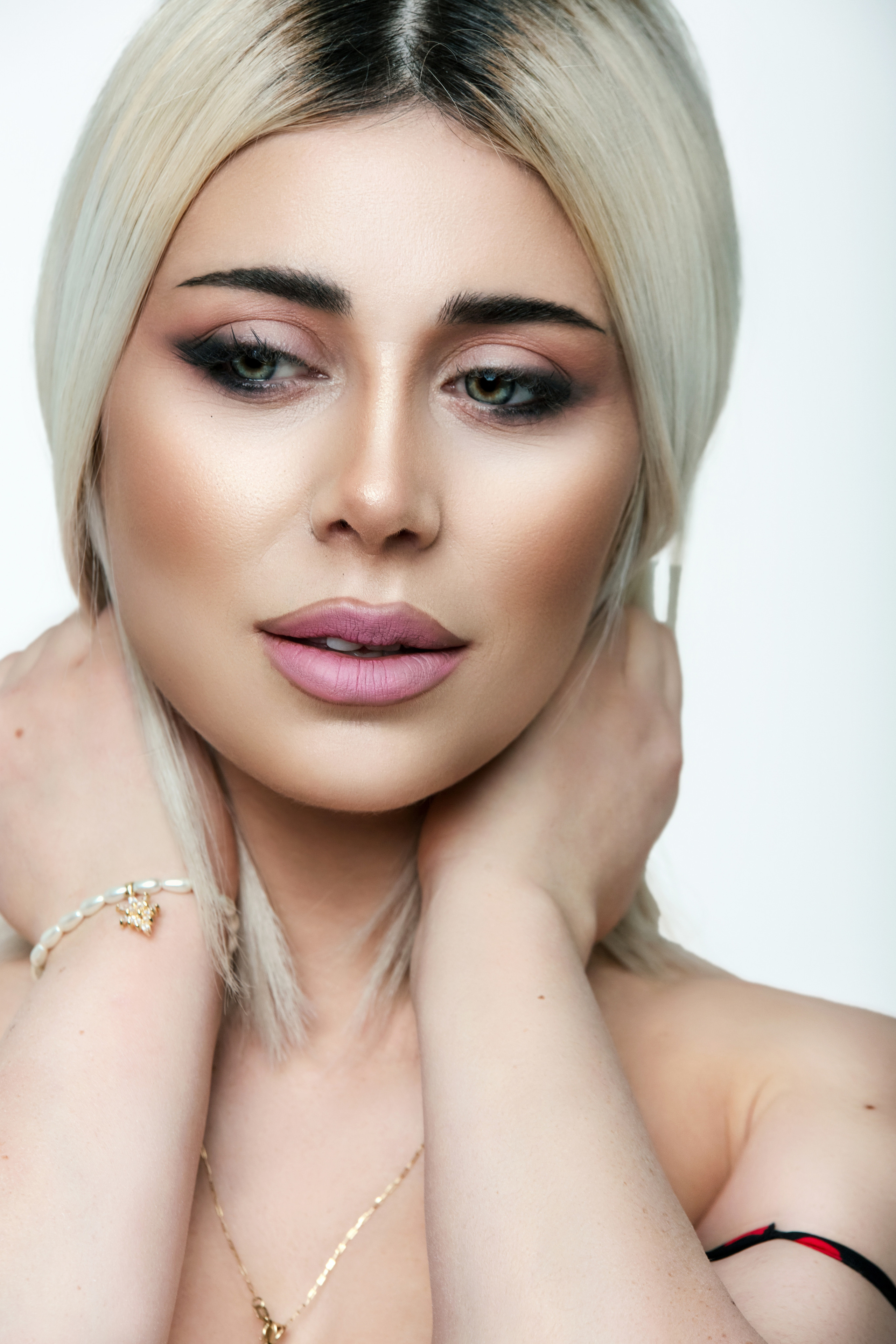 Indoor Portraits. Фотограф в Ереване Макс Авдалян