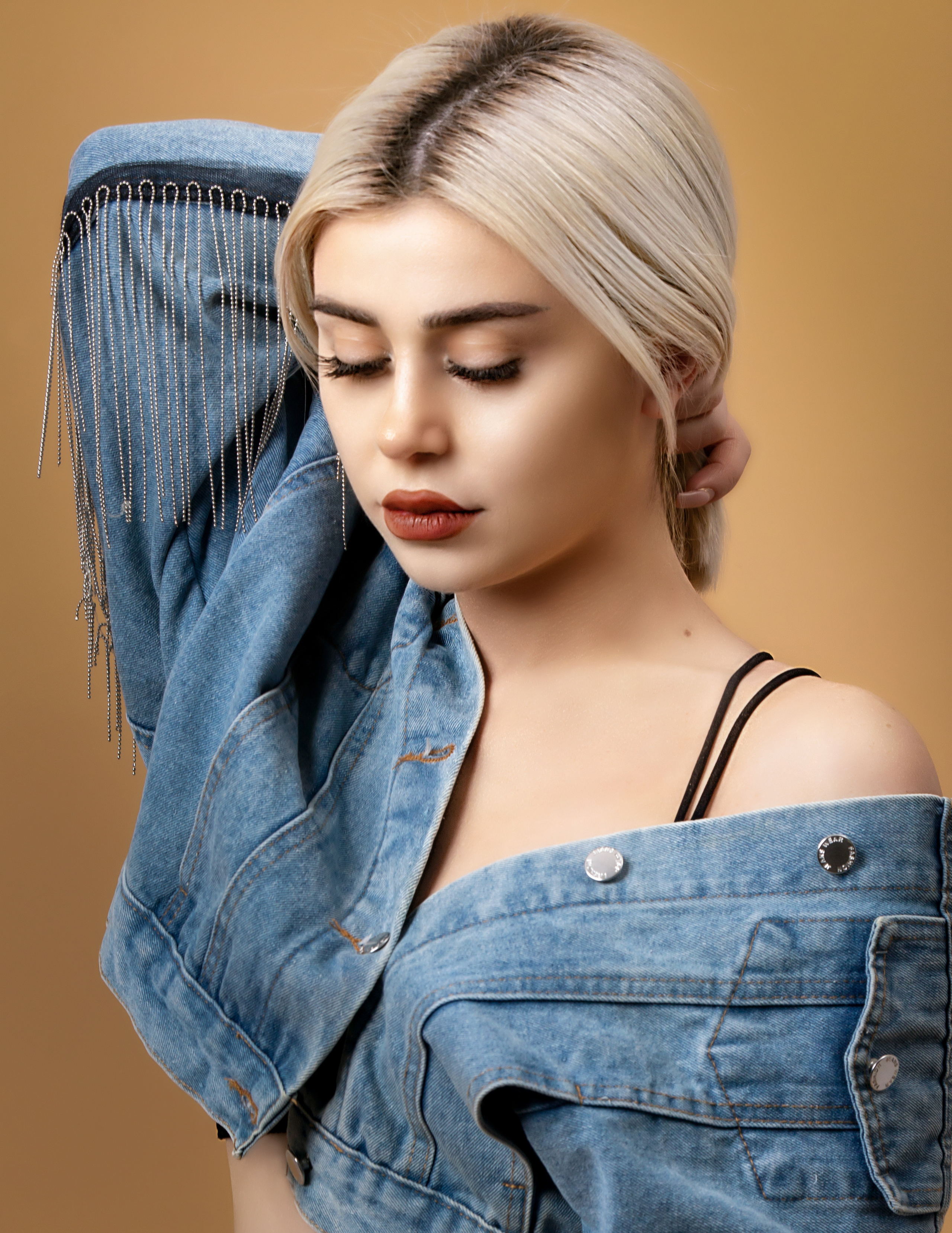 Indoor Portraits. Фотограф в Ереване Макс Авдалян