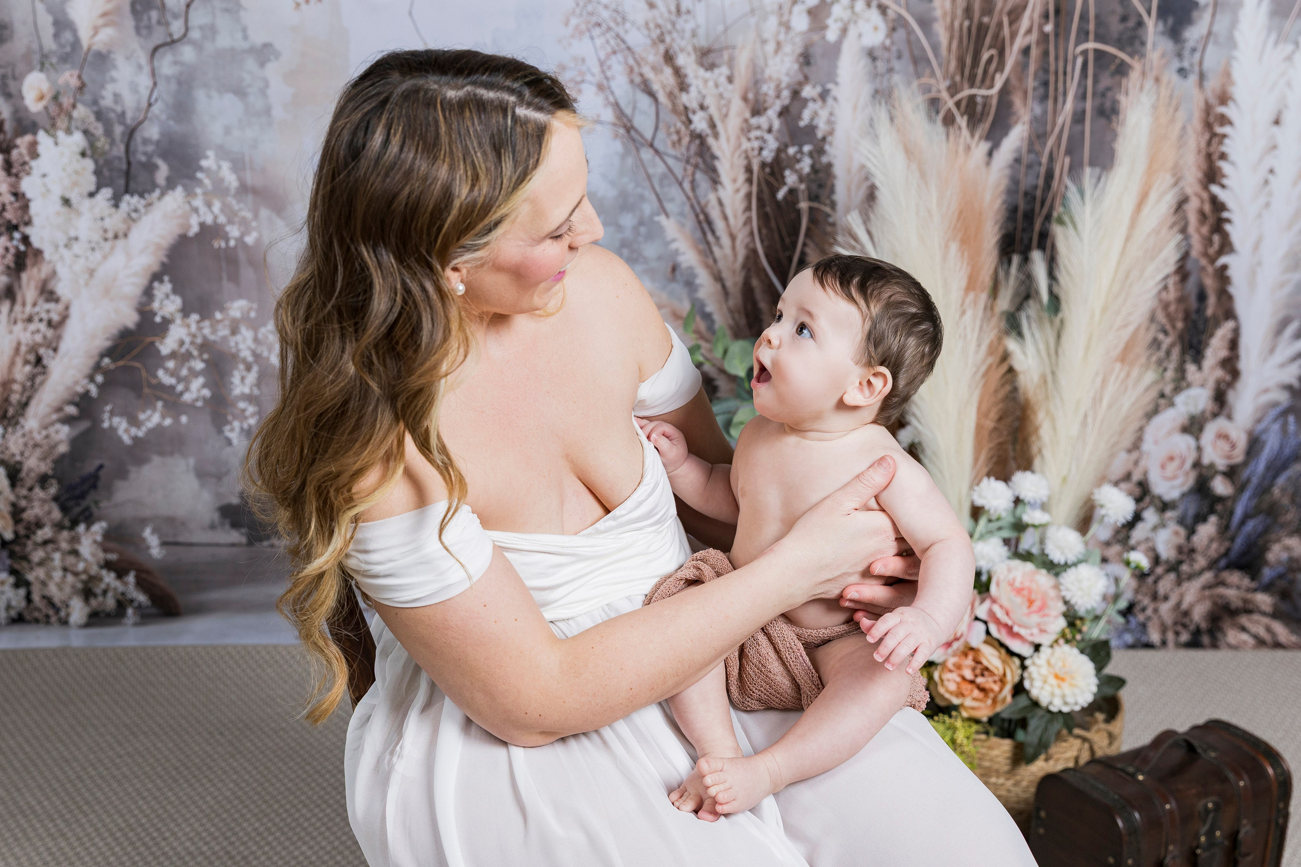 Sesiones de Fotografía de Embarazo - Newborn - Lactancia en Madrid - Rainbox. Rainbox Estudio de Fotografía