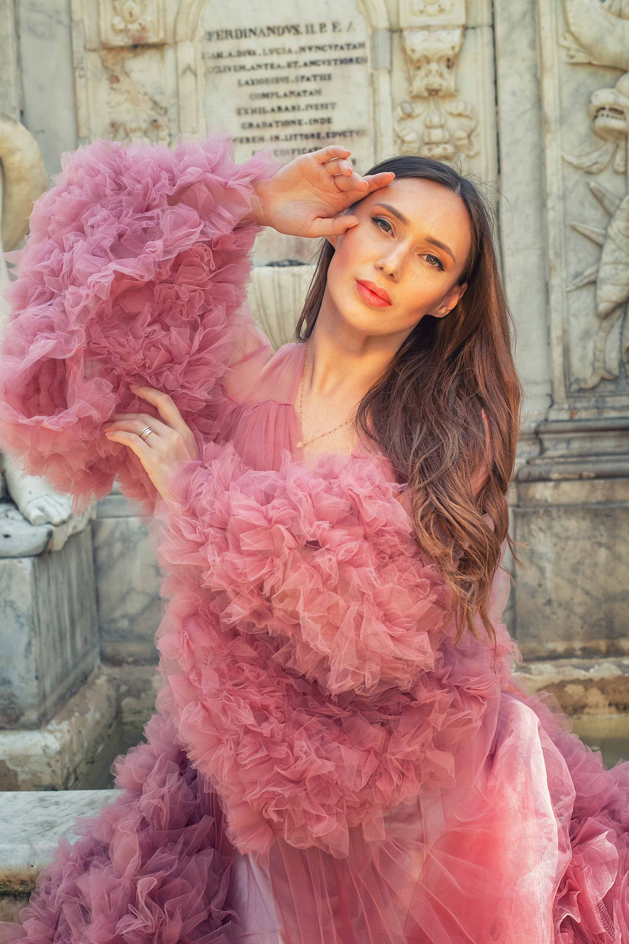 Photoshoot in tulle dresses. Фотограф в Неаполе